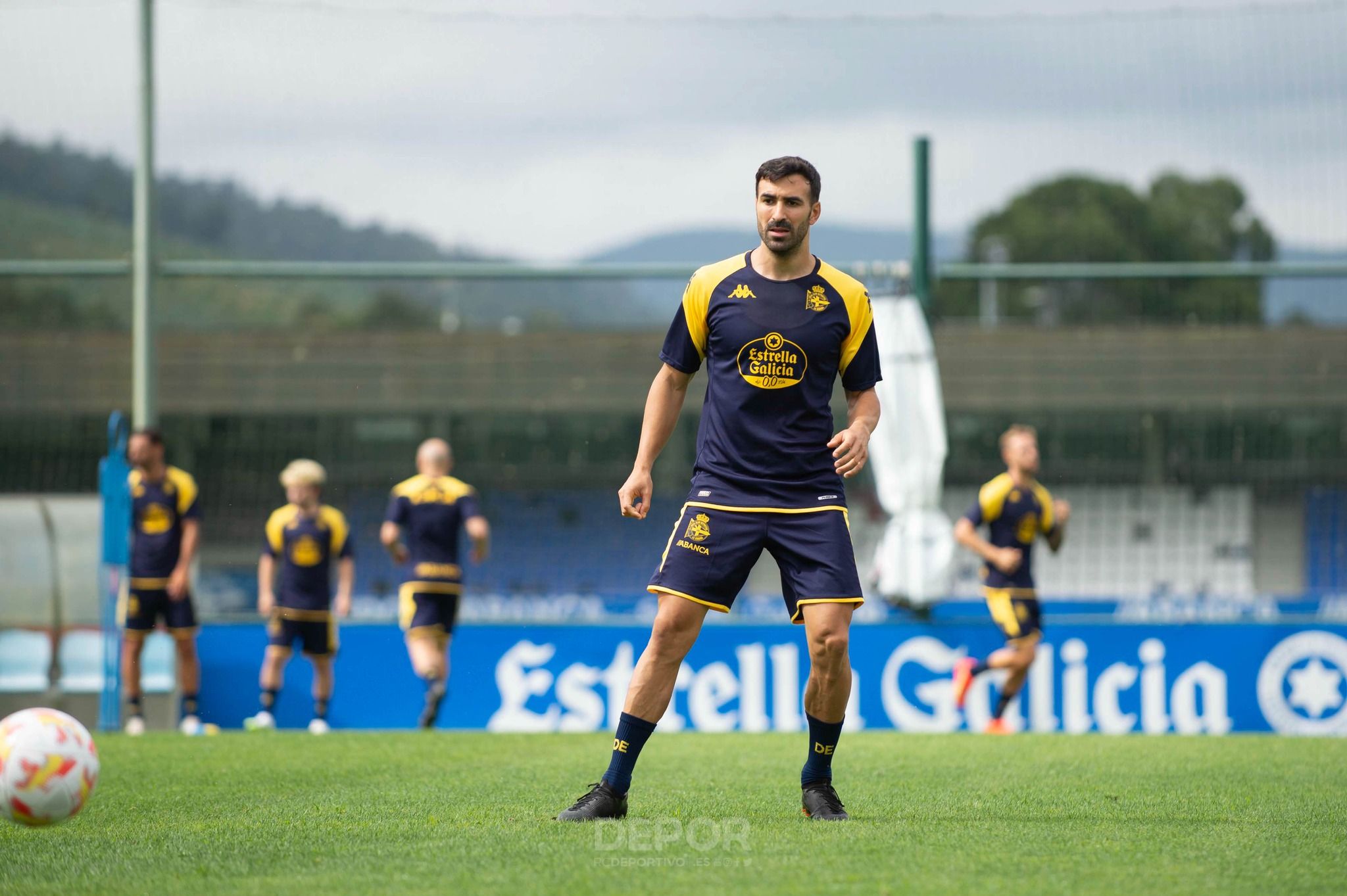 Mikel Balenziaga entrenando con el Deportivo en Abegondo (Foto: RCD)