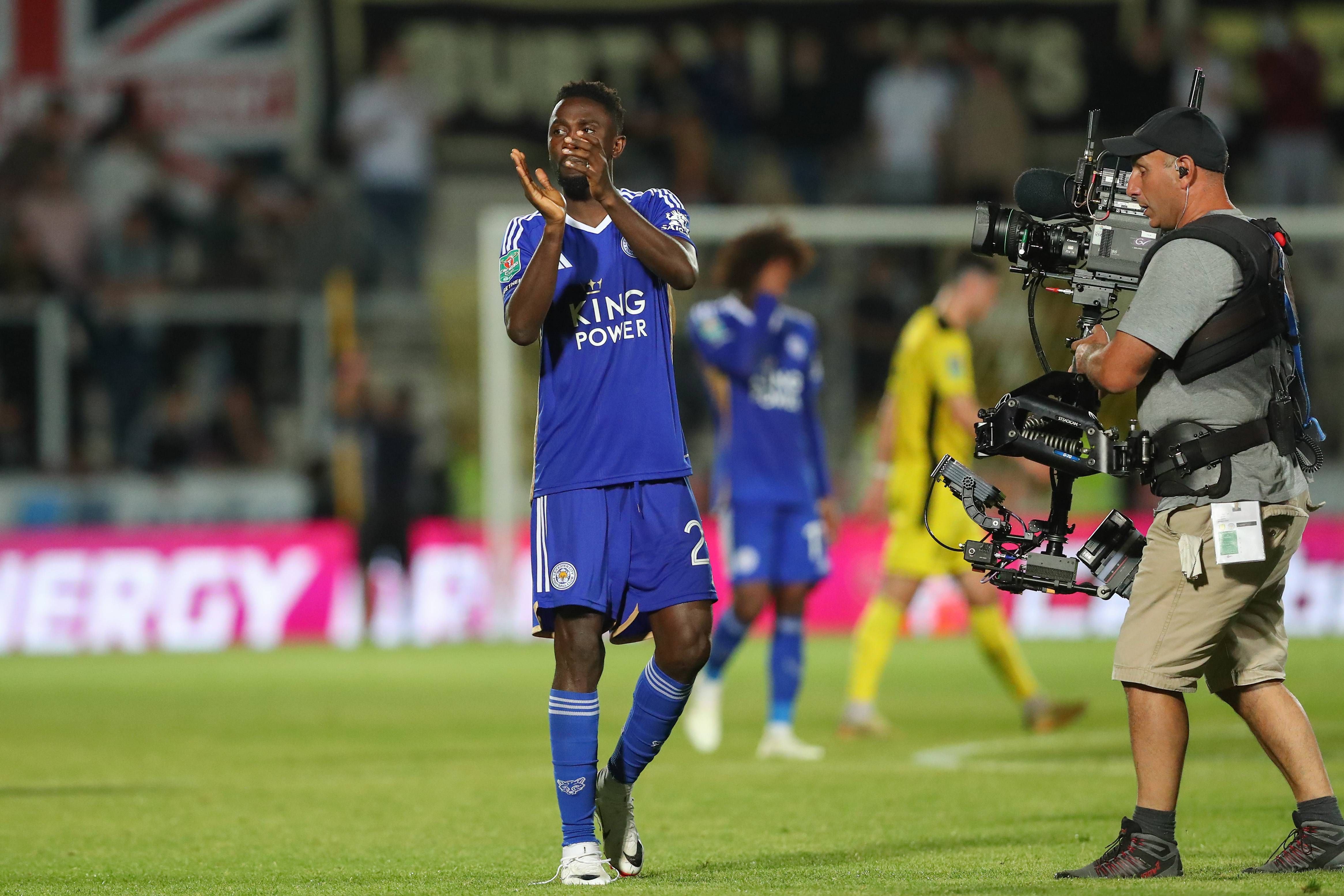  Ndidi, pretendido por el Barça, con la camiseta del Leicester City.