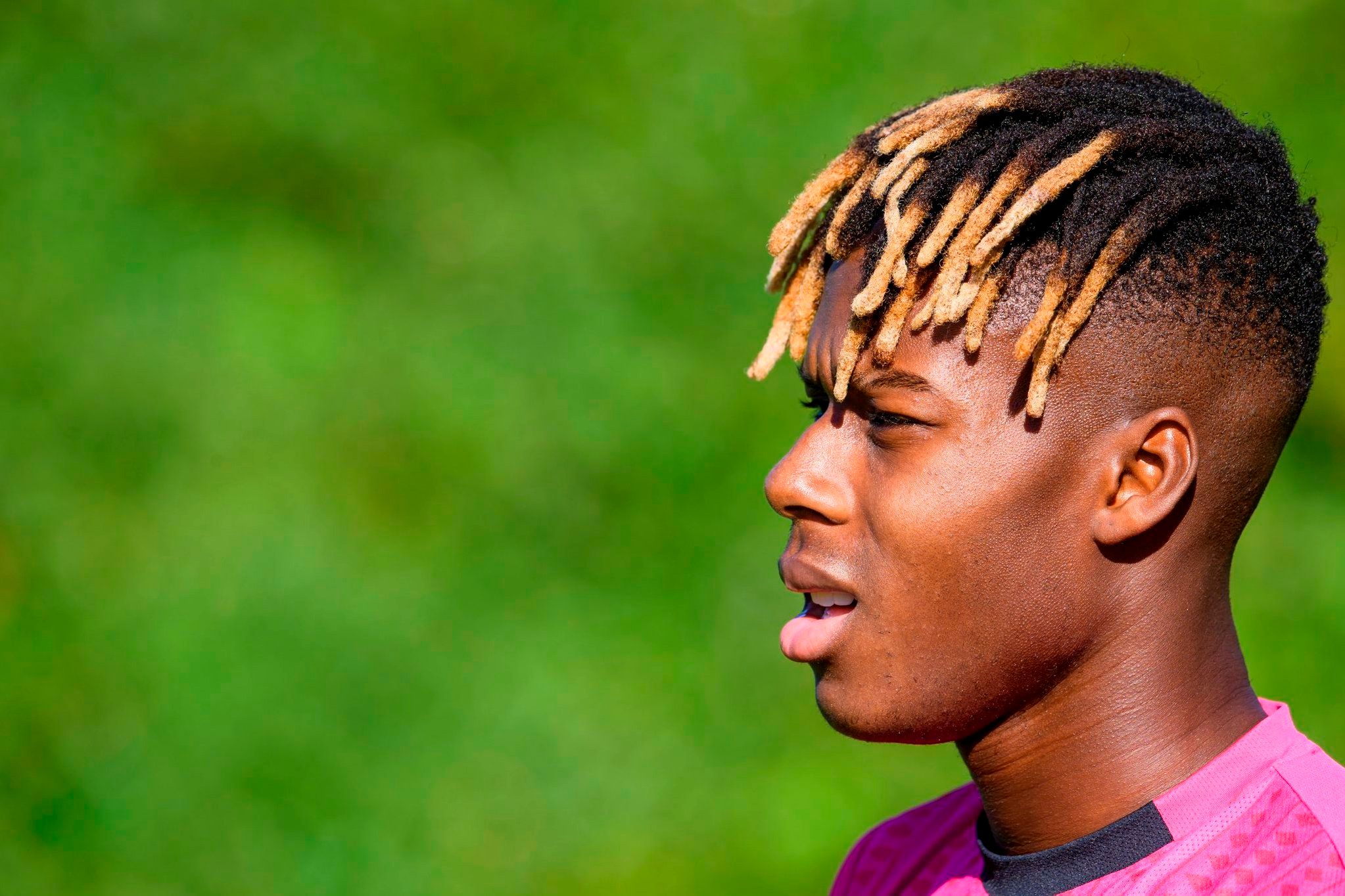Nico Williams, entrenando con el equipo en Lezama.