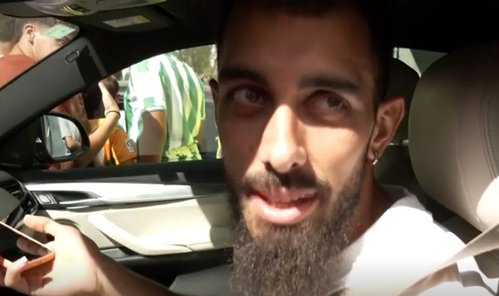  Borja Iglesias, hablando de Rubiales.