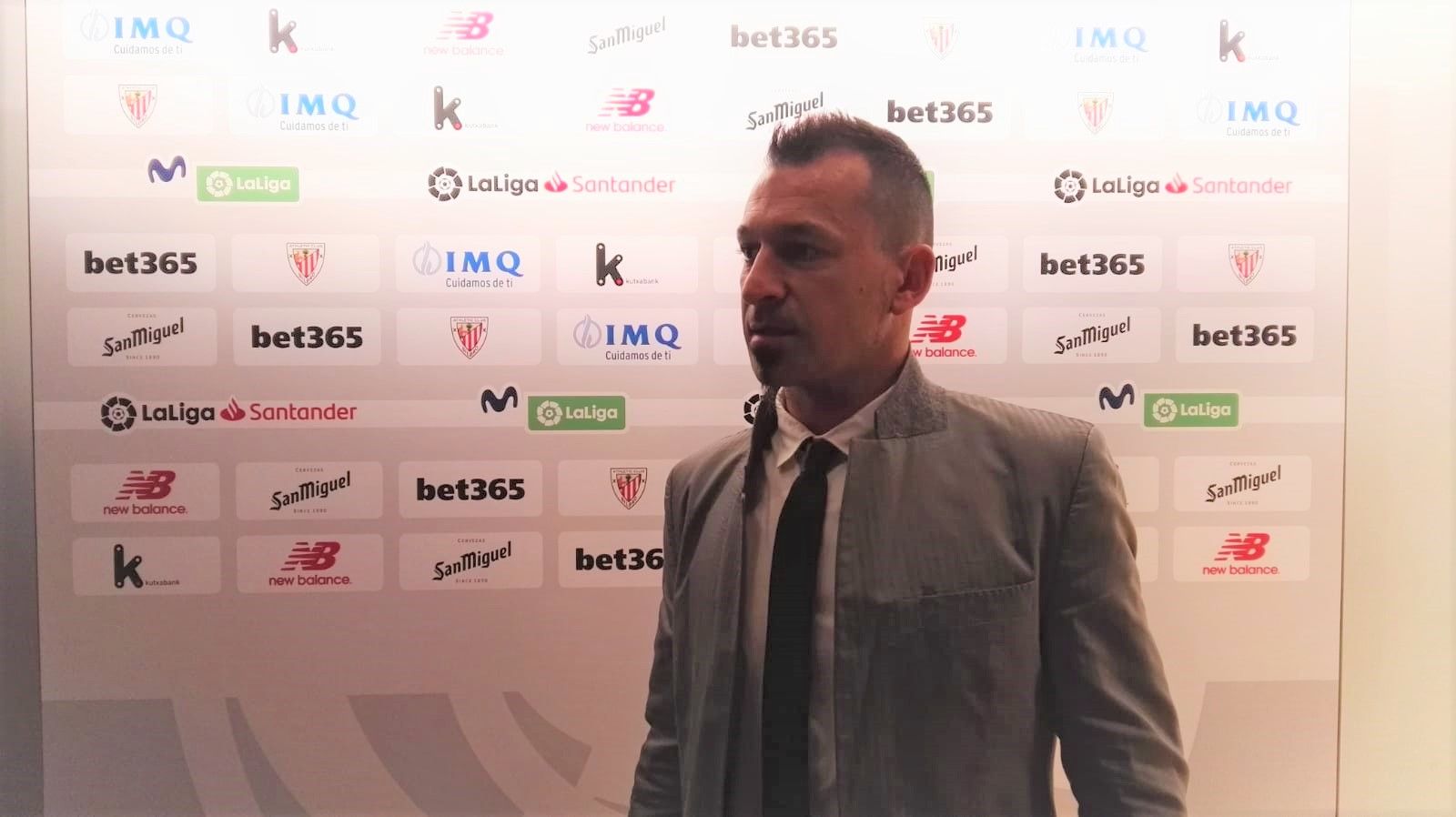  Raúl Guerrero, exfutbolista. Actualmente juega con el Athletic Club de Veteranos.