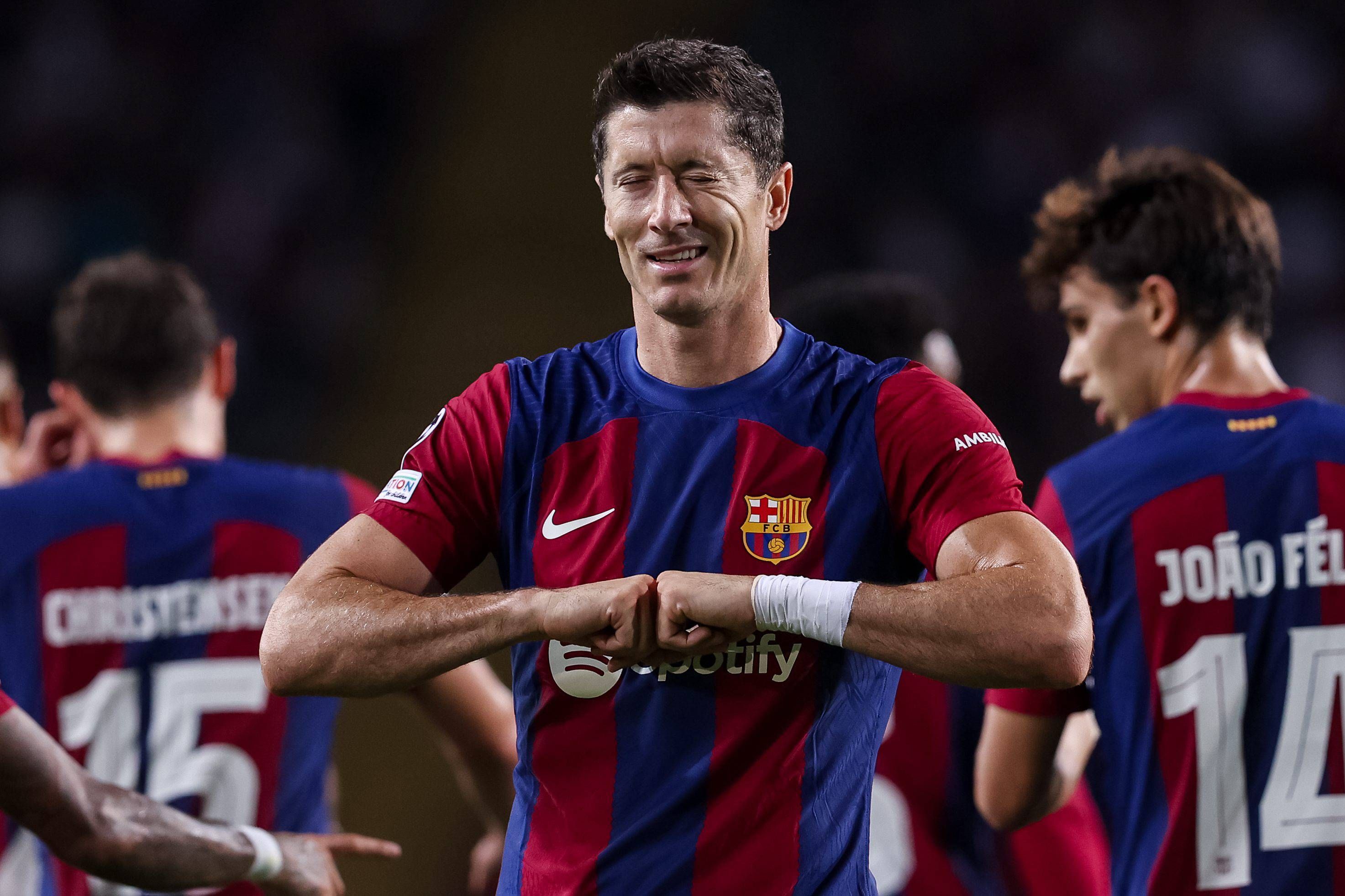  Robert Lewandowski celebrando un gol con el Barcelona.