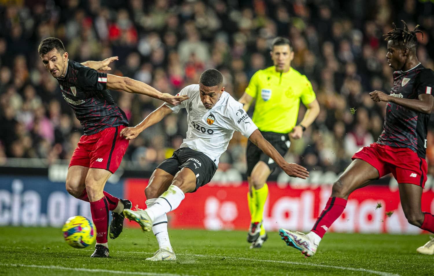  Samuel Lino, acabó con problemas ante el Athletic y es duda para el Getafe.