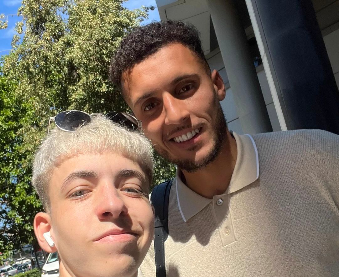 Selim Amallah en Valencia (Foto X: @fustiivcf)