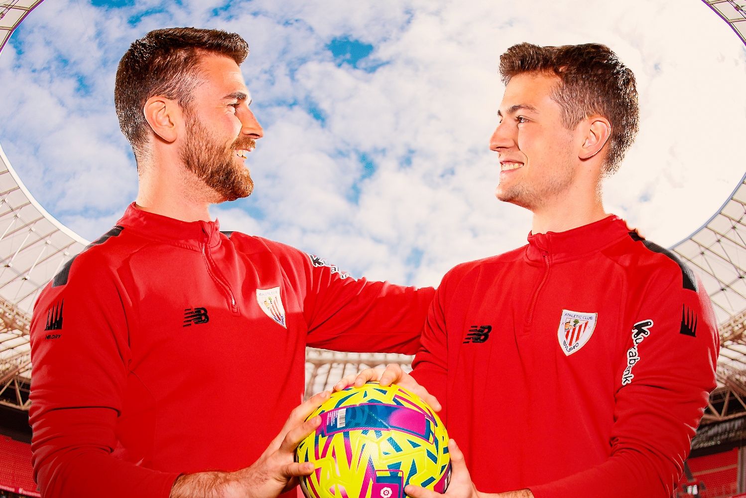 Los porteros Unai Simón y Julen Agirrezabala en Lezama.