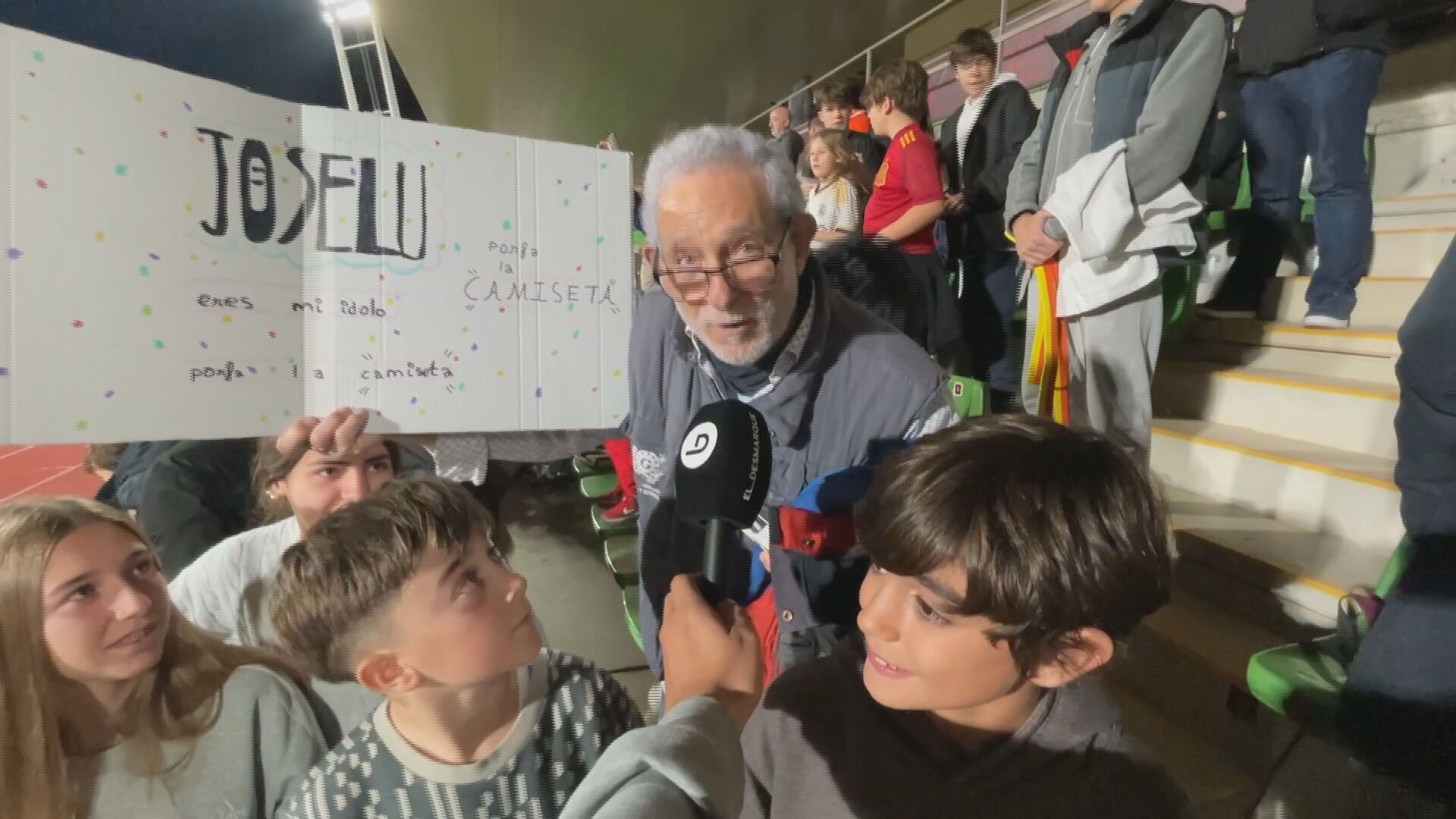 Un abuelo y sus nietos lograron la firma de Joselu en la selección.