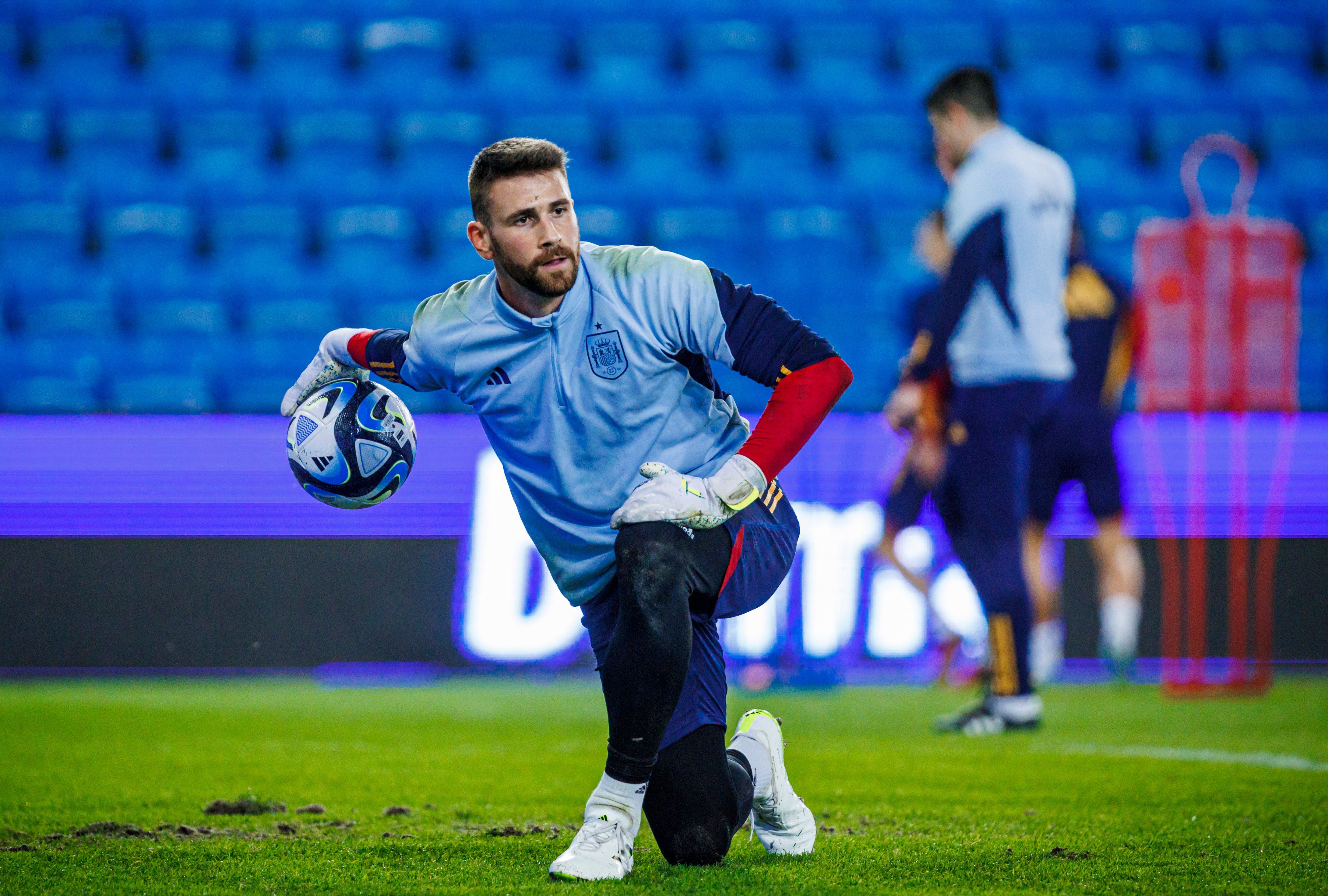  Unai Simón, durante un entrenamiento con la selección.