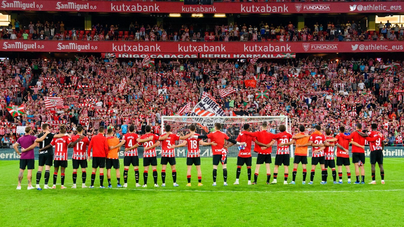  Victoria ante el Almería en San Mamés compartida con la grada.