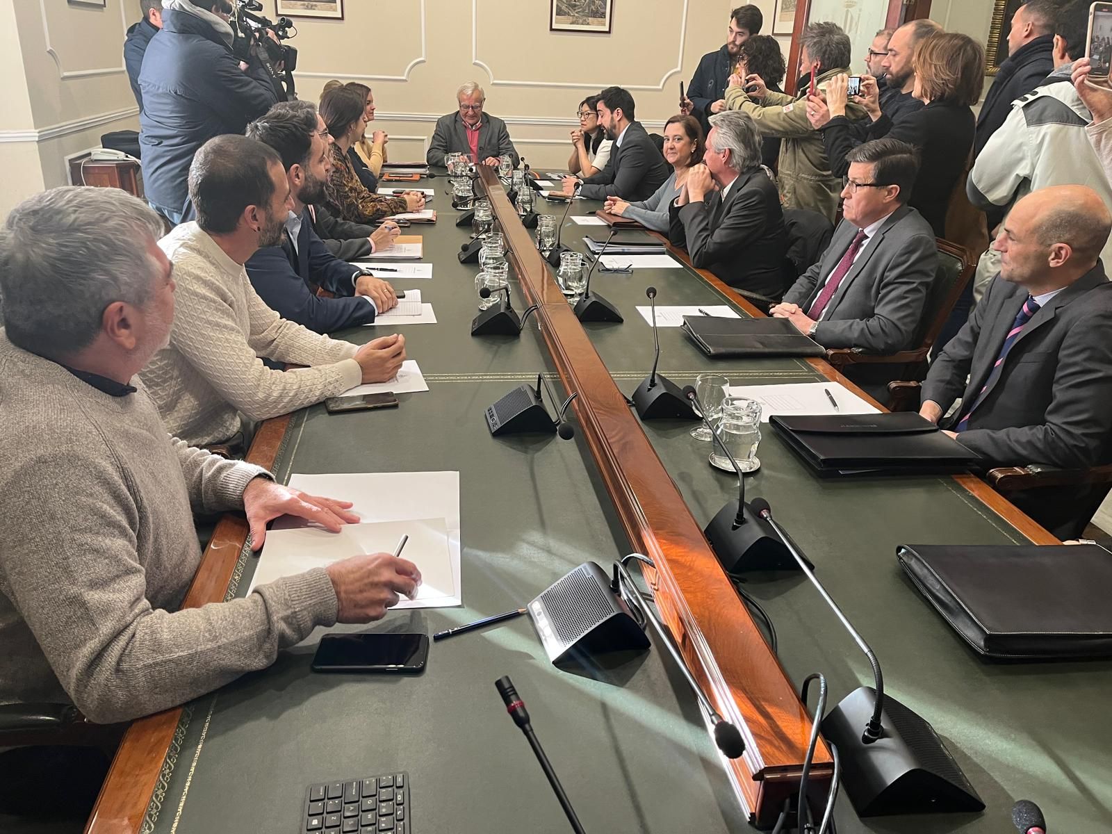 Reunión entre el Valencia CF y el Ayuntamiento por el Nou Mestalla