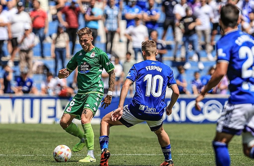 La derrota en Linares deja al Dépor a seis puntos del Racing, cinco del Alcorcón y dos del Castilla
