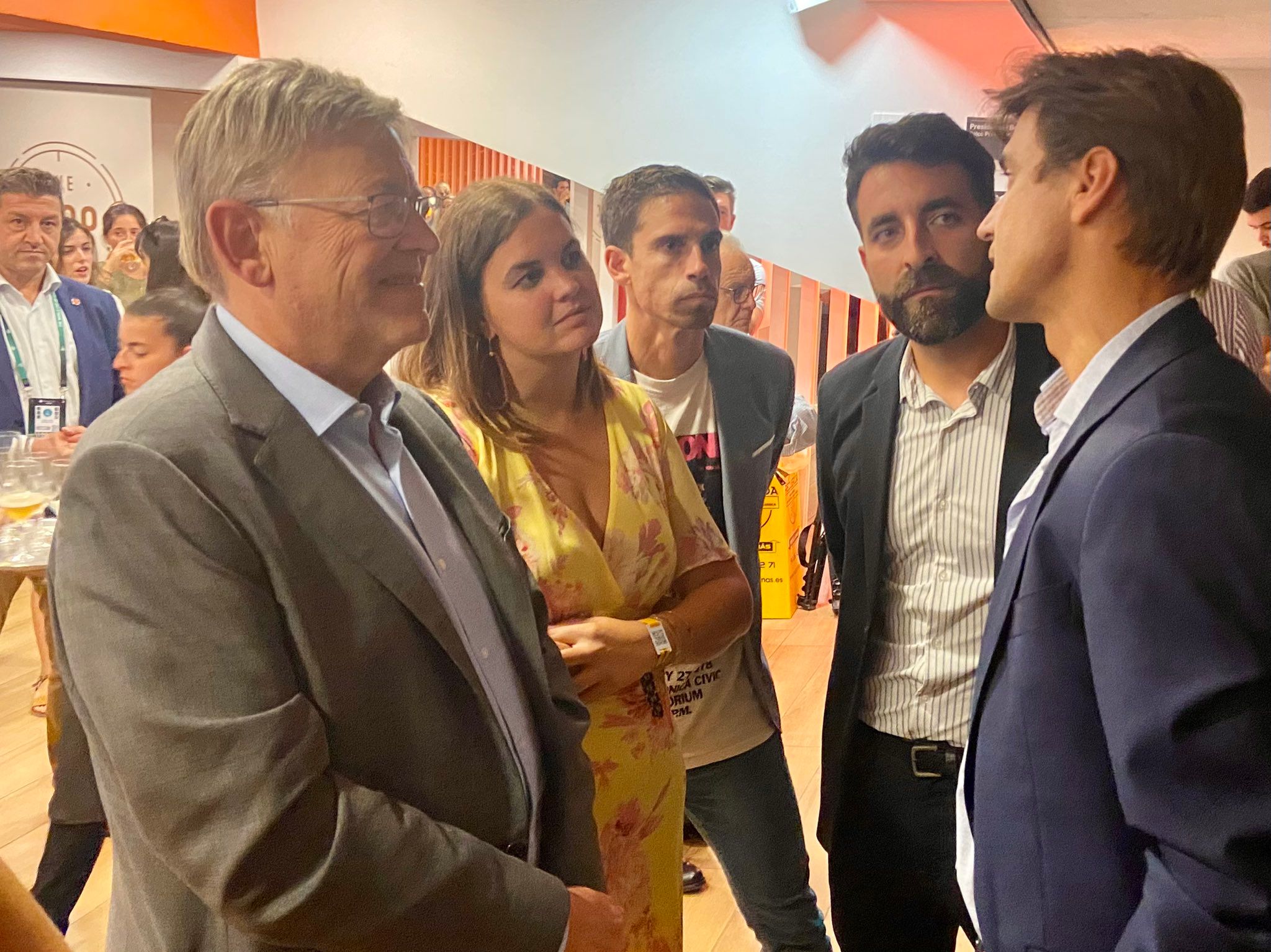  Ximo Puig, y los regidores, Javier Mateo y Sandra Gómez en la Davis