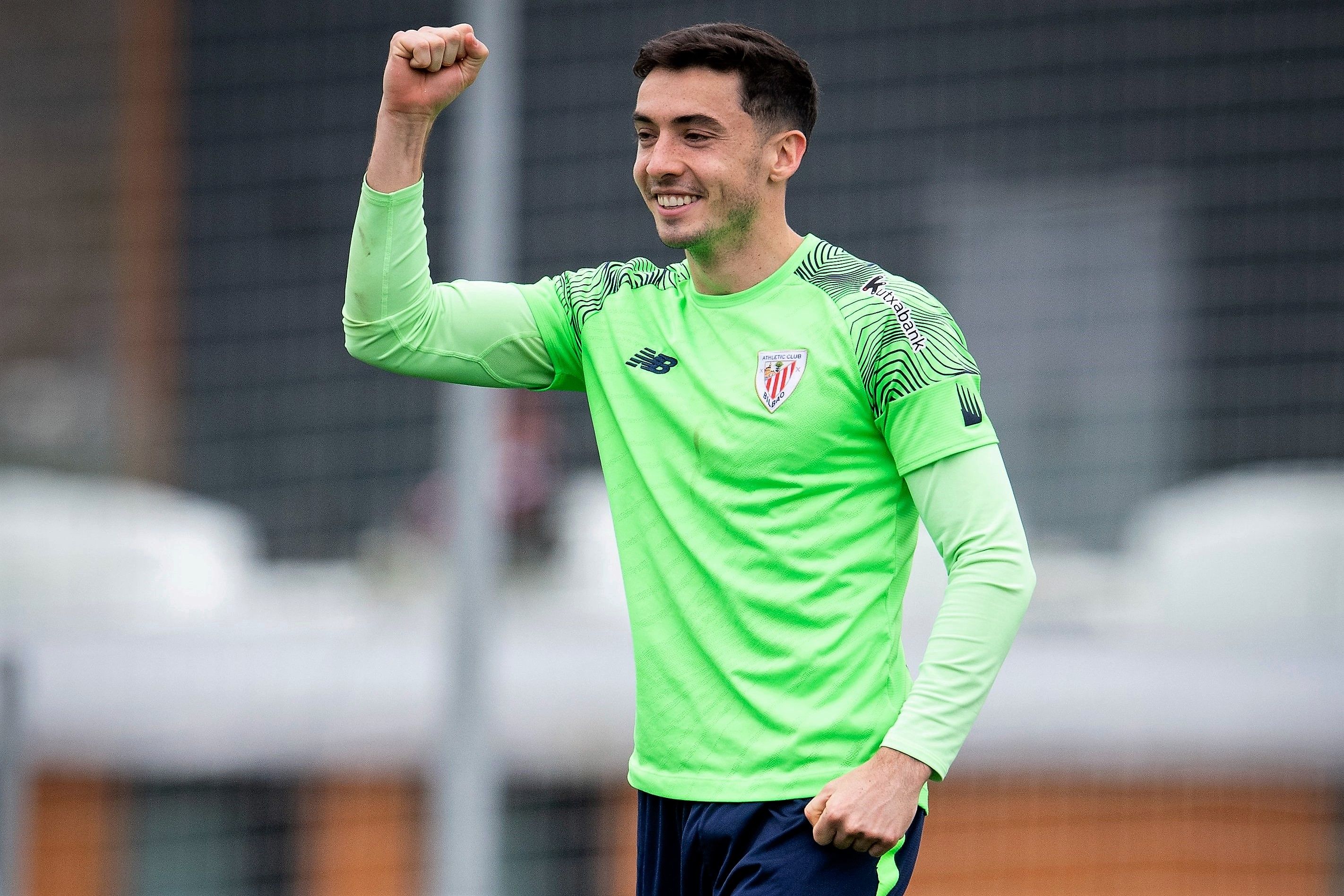  Gesto triunfal de Oier Zarraga en un entrenamiento.