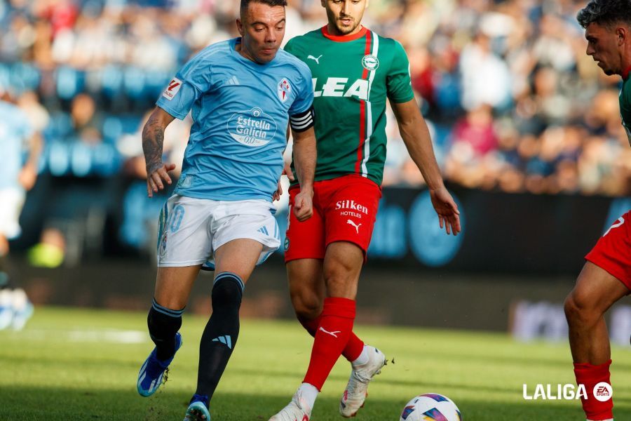  Aspas ante el Alavés en el Balaídos..