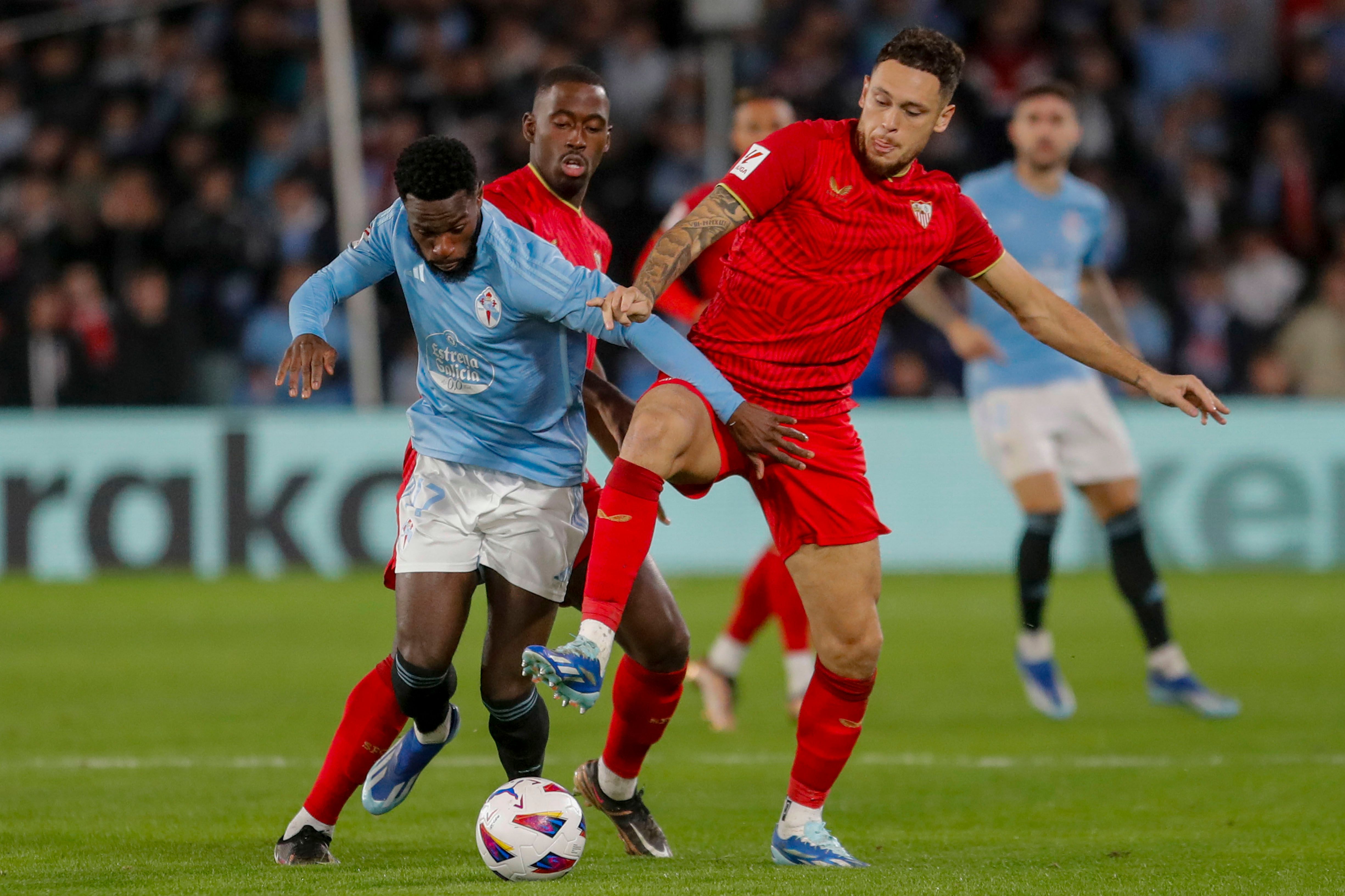  Ocampos, ante el Celta.