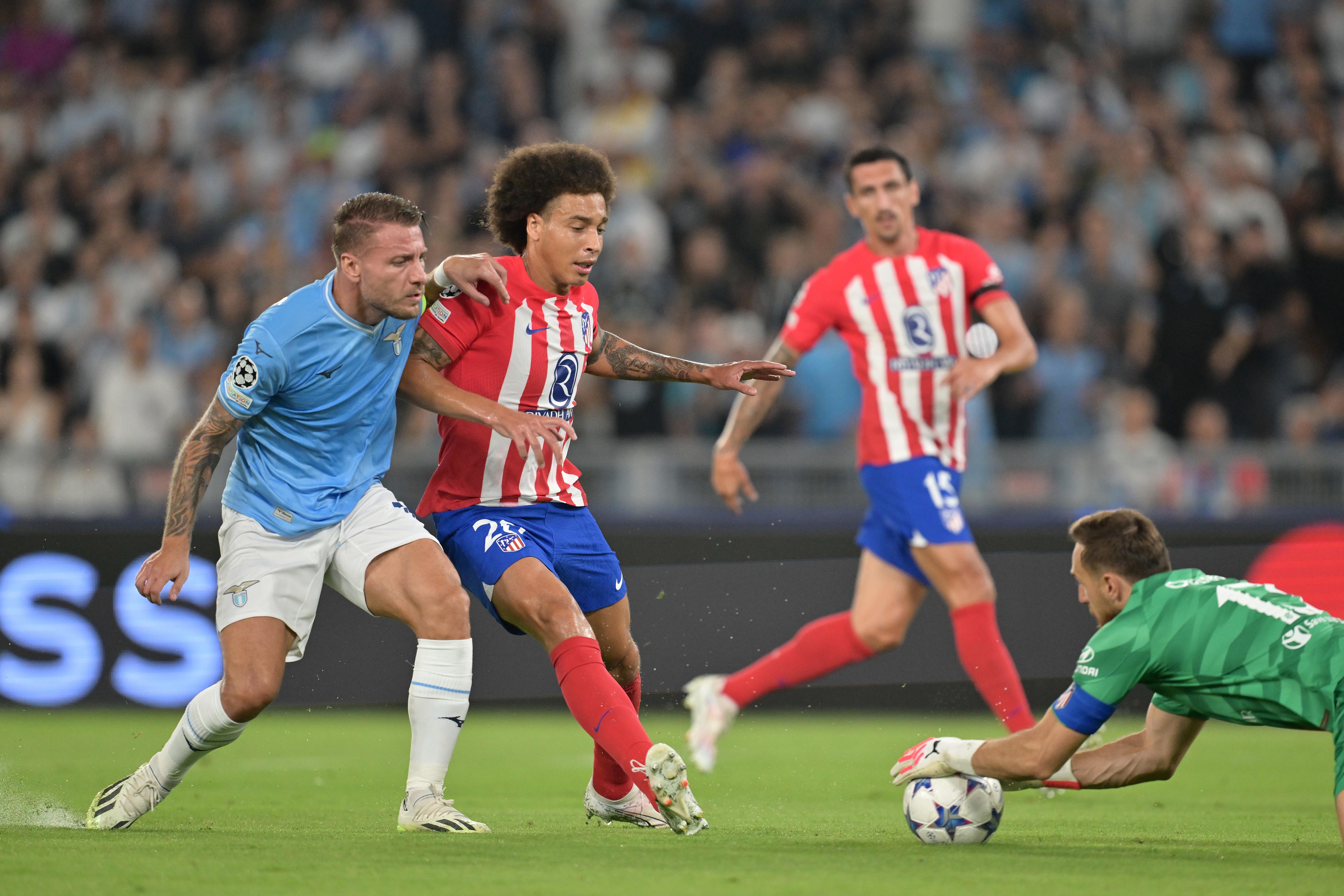 Witsel y Oblak, ante Immobile en el Lazio-Atlético.
