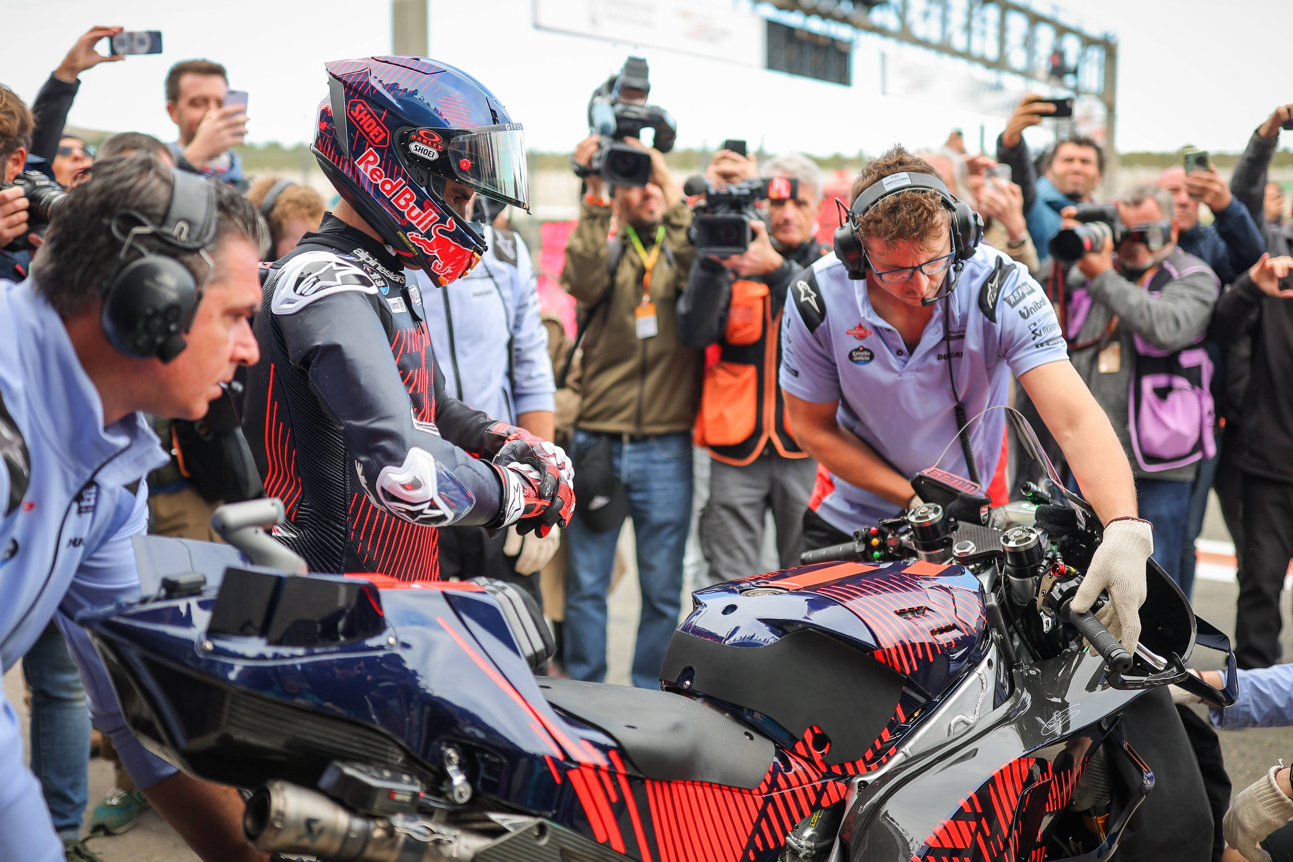  Marc Márquez, en los test de Valencia de MotoGP.