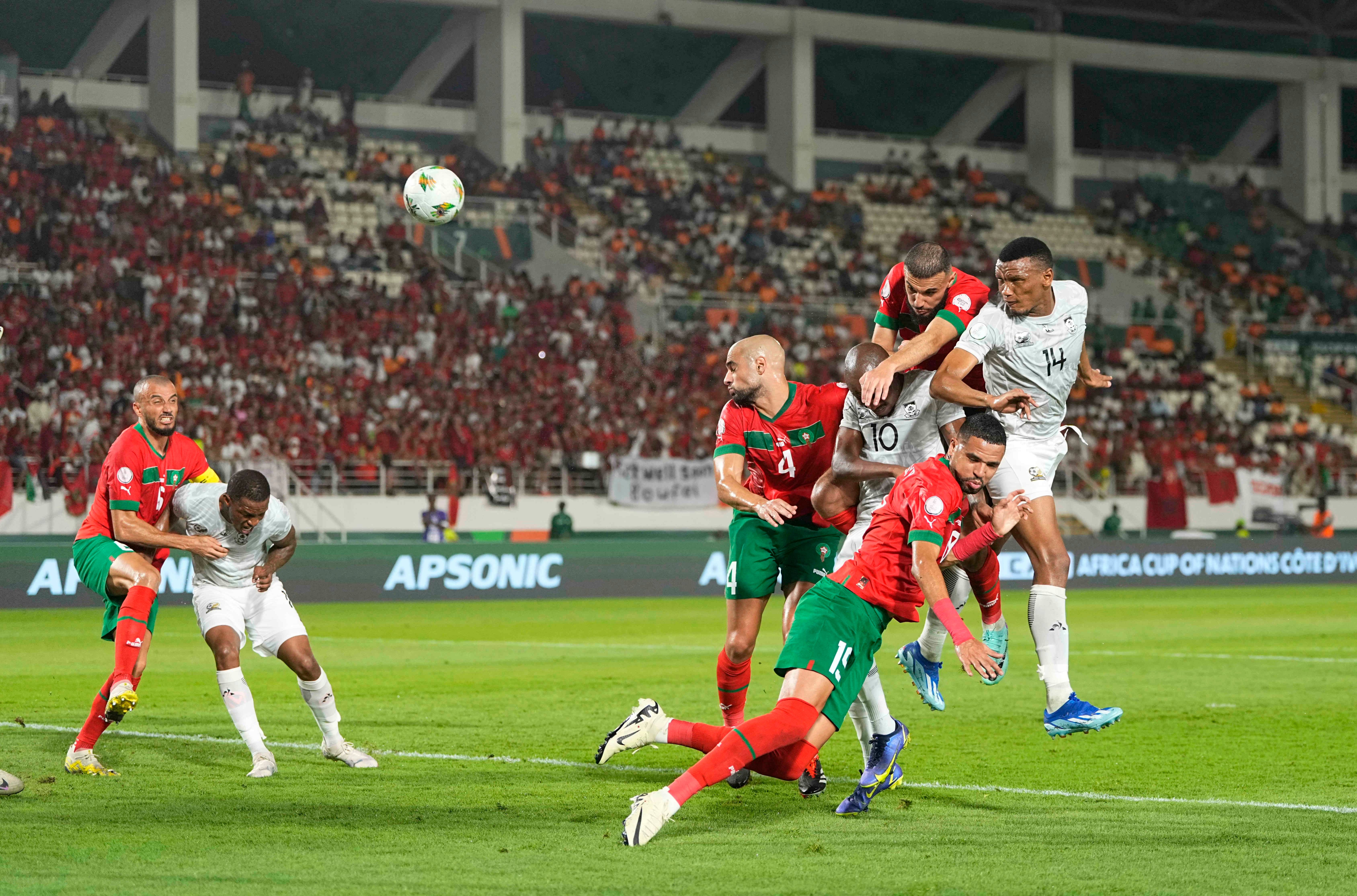  En-Nesyri, en el partido entre Marruecos y Sudáfrica.