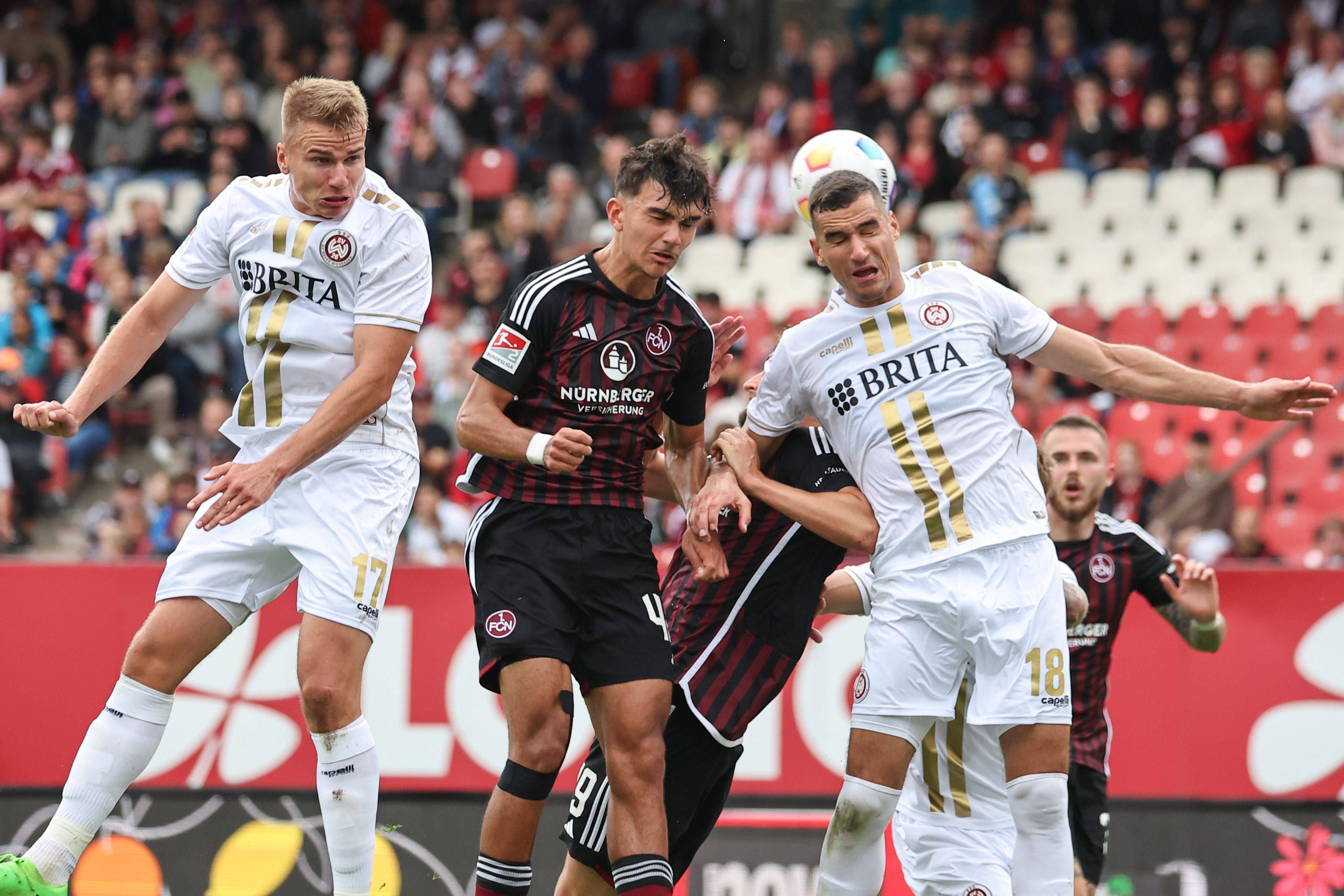 Can Uzun, jugando con el Nuremberg.