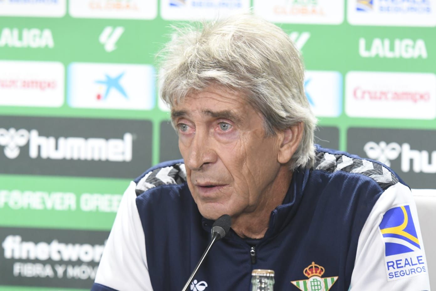  Manuel Pellegrini, entrenador de Real Betis (foto: Kiko Hurtado).