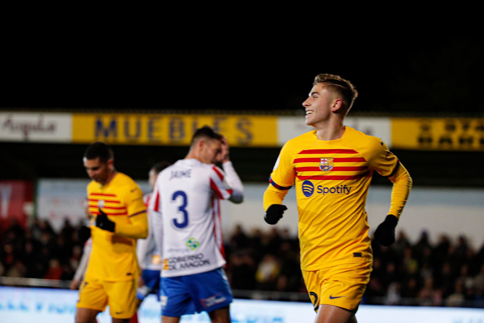  Fermín celebra su gol ante el Barbastro.