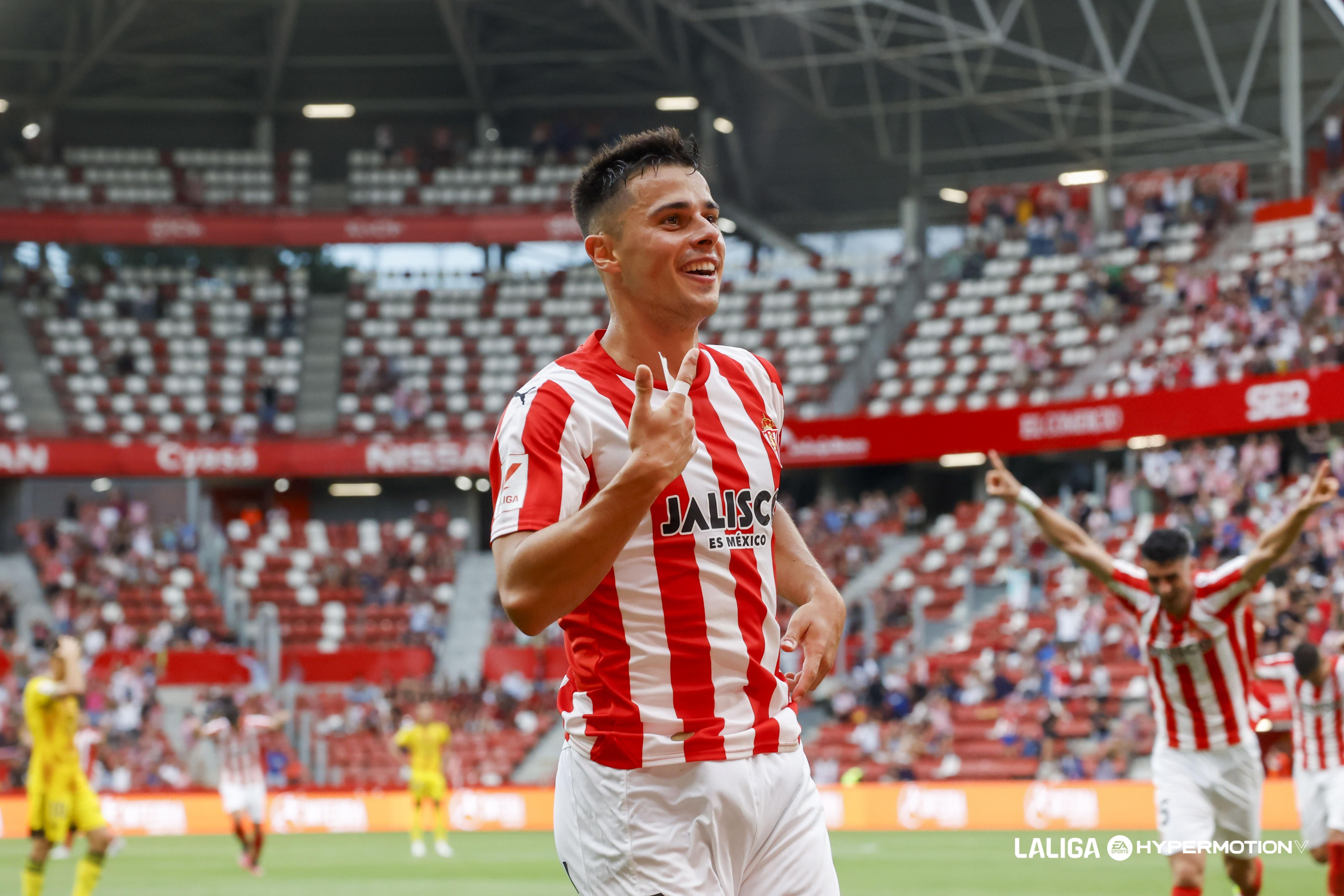 Gaspar Campos celebra un gol con el Sporting.