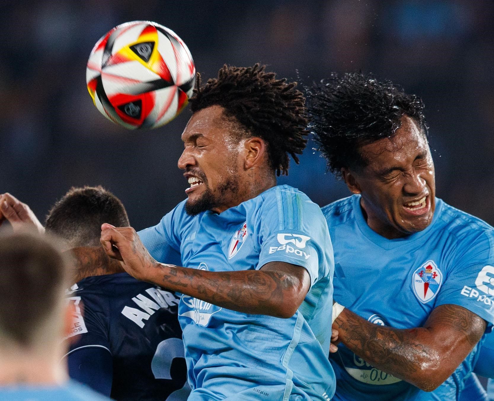 Jailson y Renato Tapia, en el Celta - Real Sociedad.