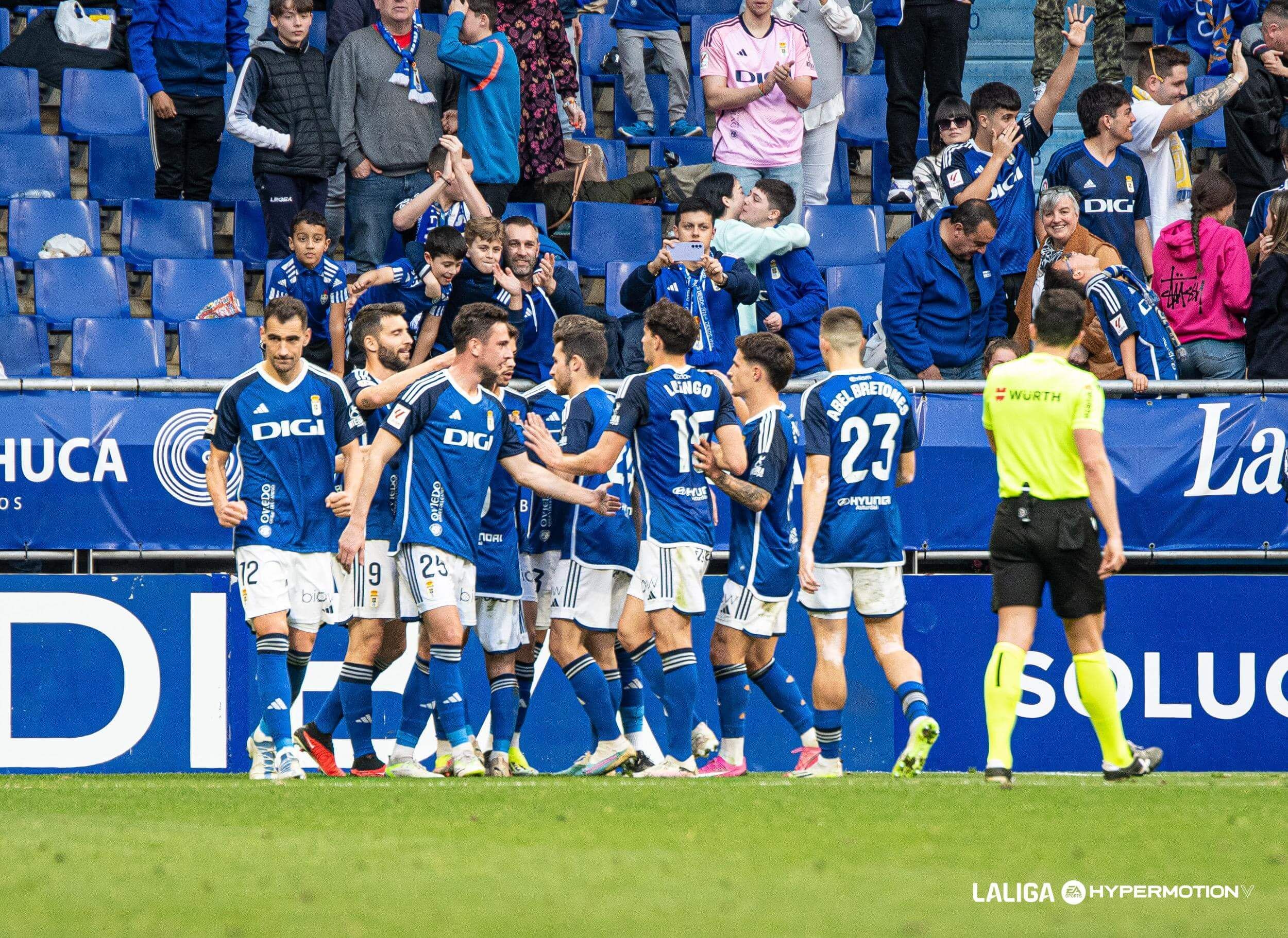 Triunfo del Real Oviedo ante el Burgos.