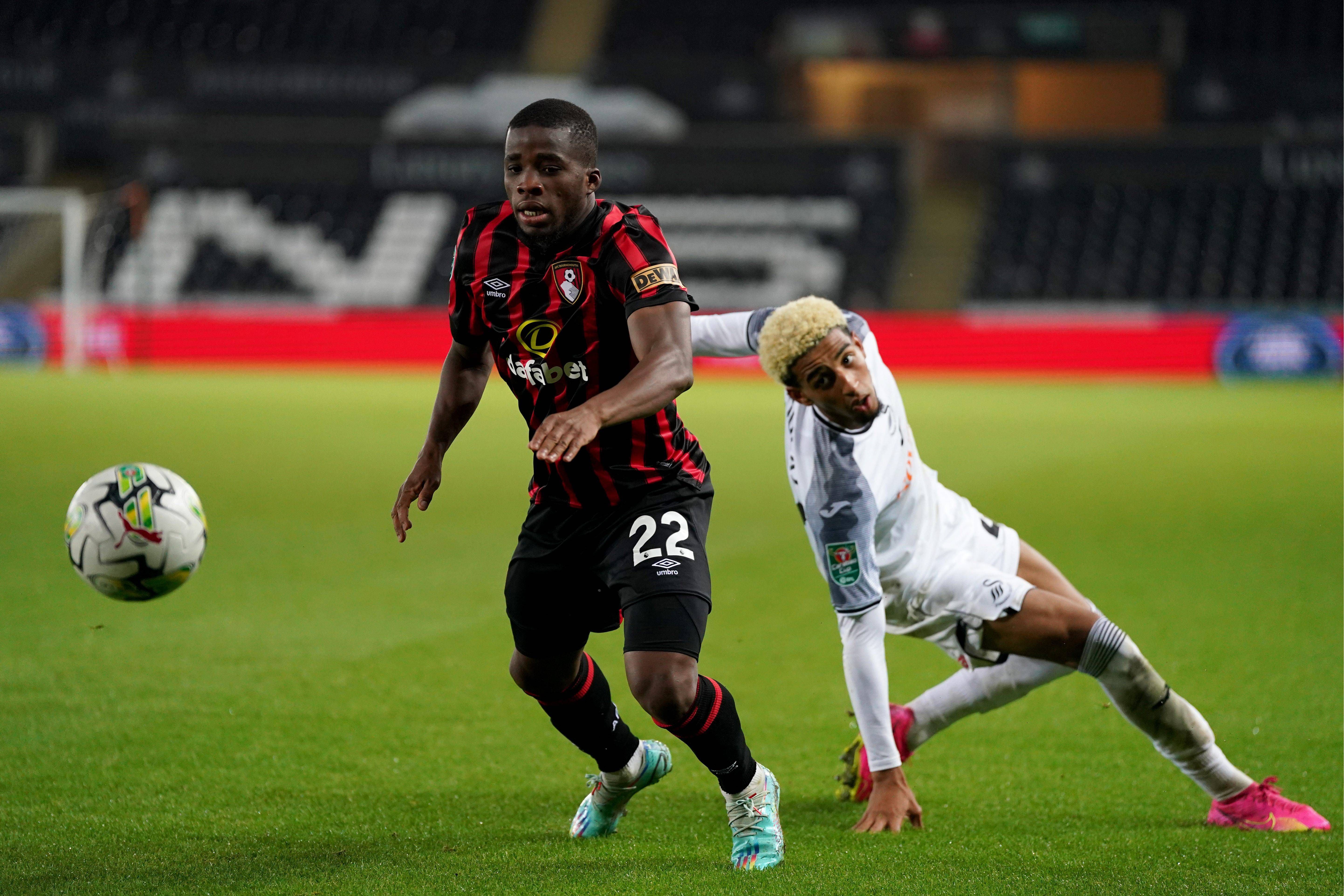 Hamed Junior Traoré, jugando con el Bournemouth.