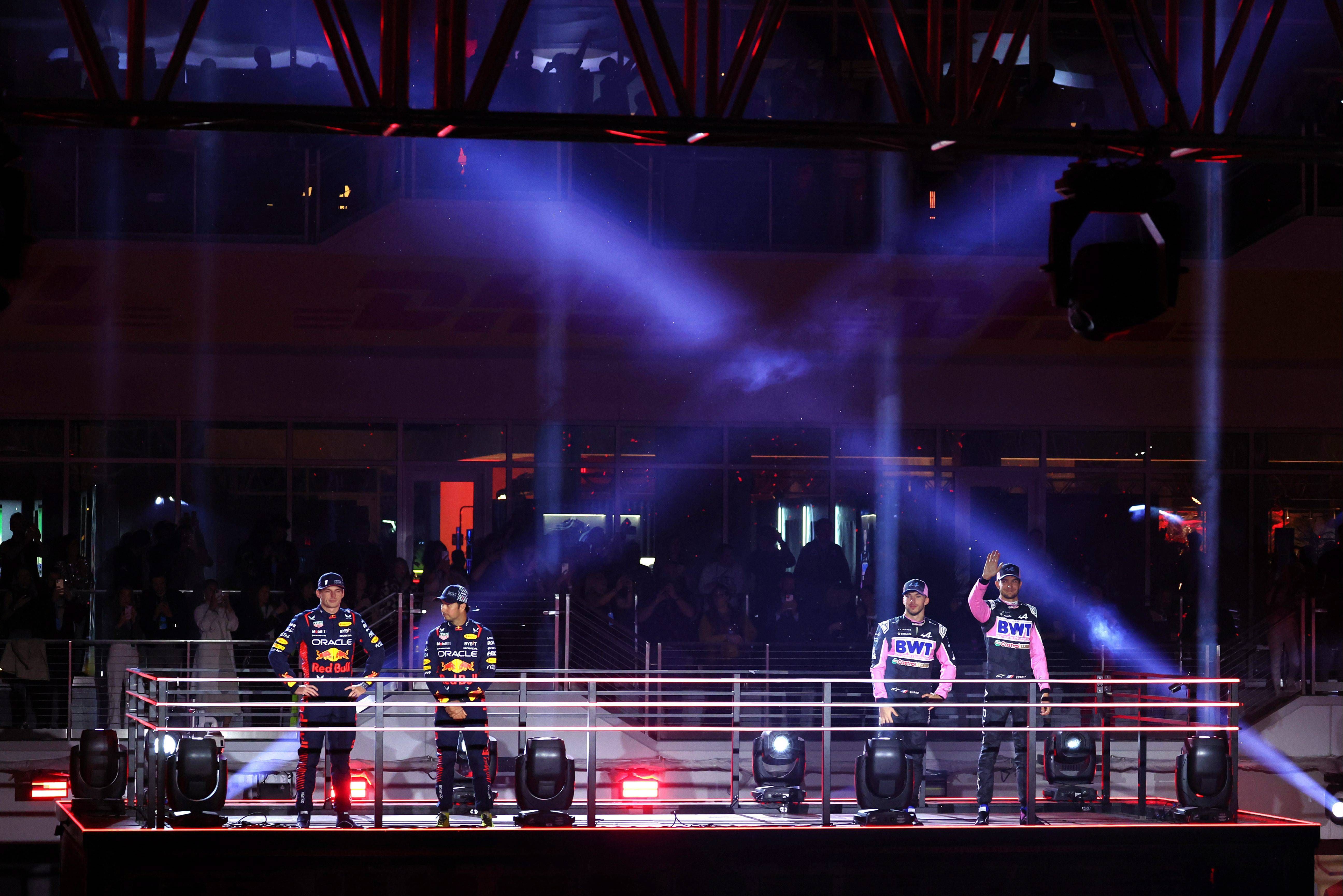  Max Verstappen y Esteban Ocon, en el GP de Las Vegas.