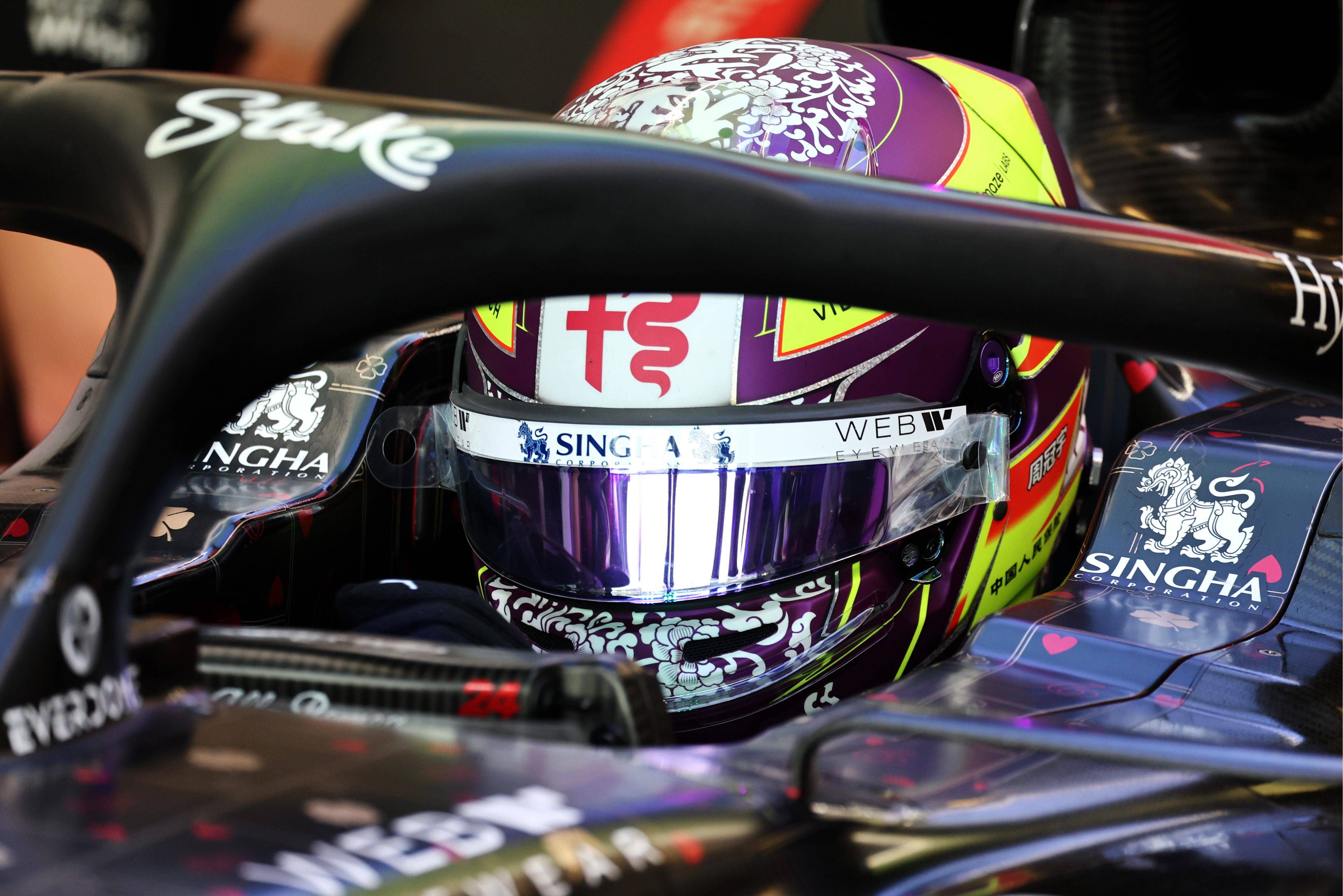 Guanyu Zhou, en el GP de Abu Dabi.