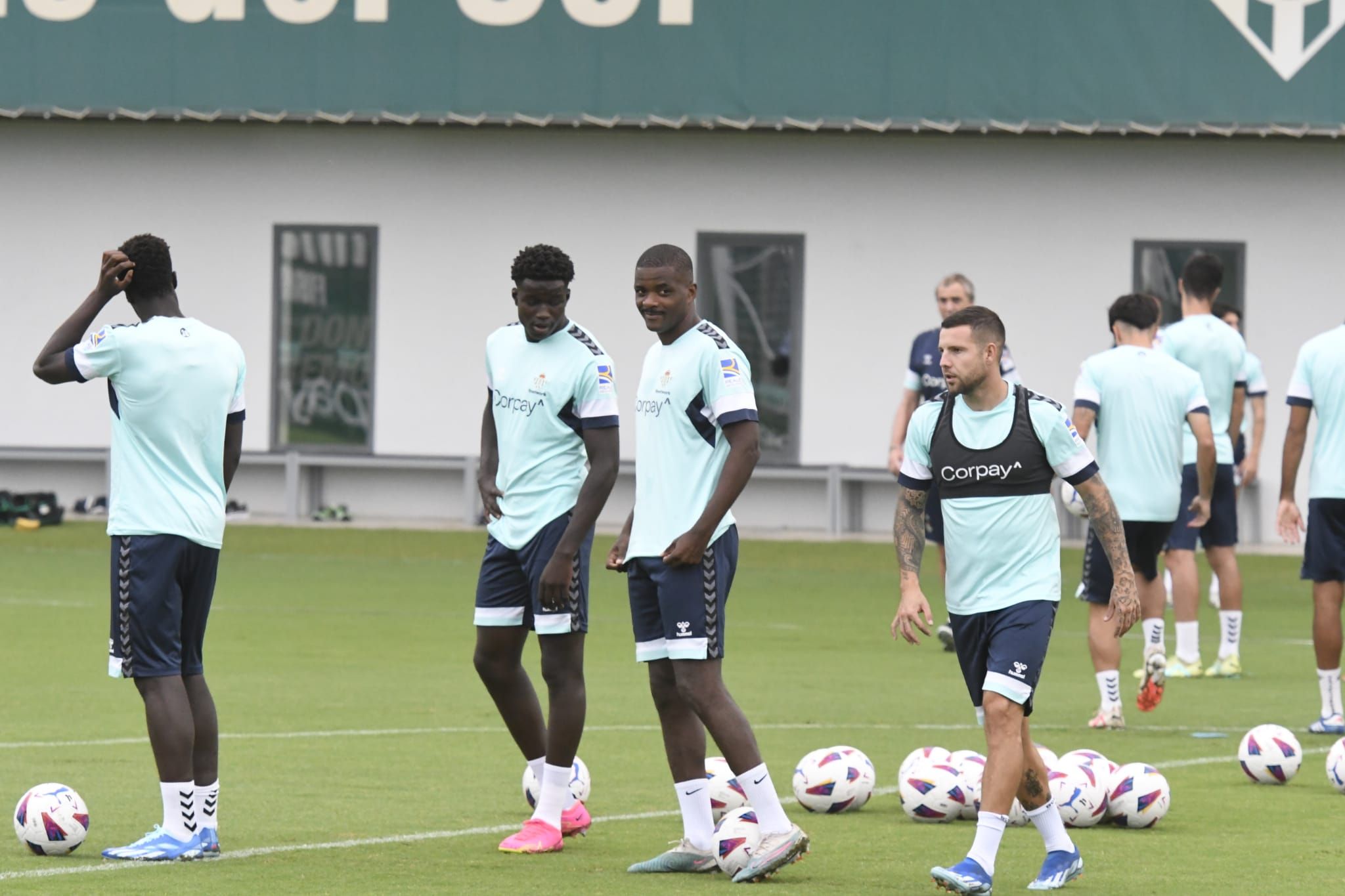  Nobel Mendy, junto a Carvalho en un entrenamiento
