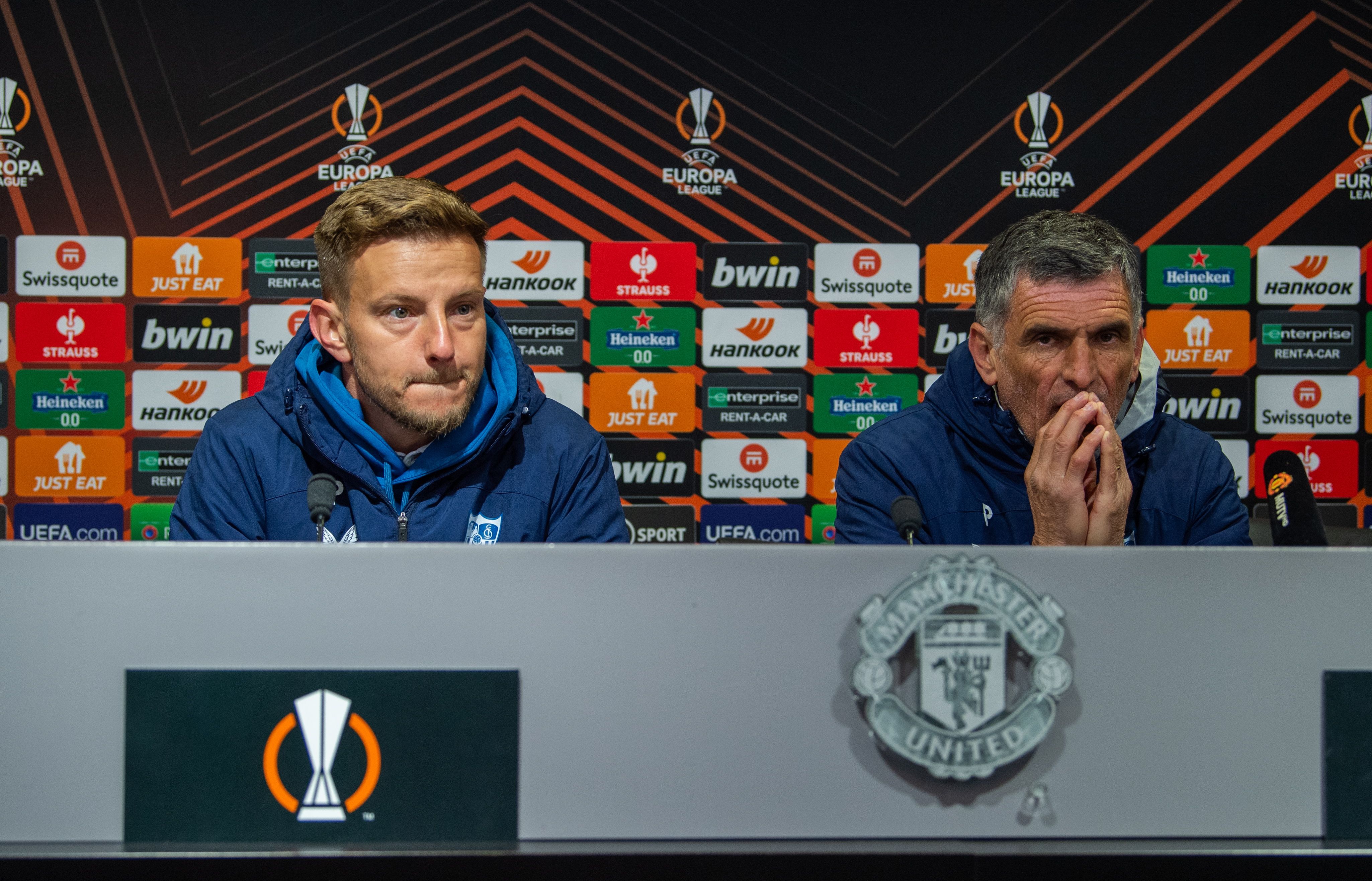  Rakitic y Mendilibar, en la previa ante el United.