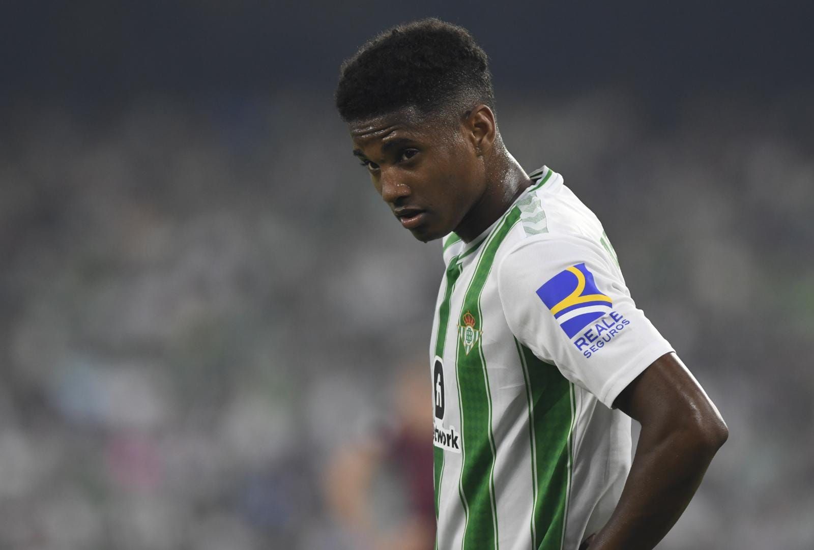  Abner Vinicius, en un partido con el Real Betis.