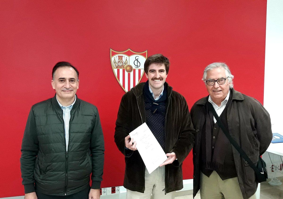 Moisés Sampedro, presidente de Accionistas Unidos, en las oficinas del club.