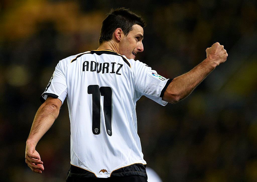  Aduriz con la camiseta del Valencia.