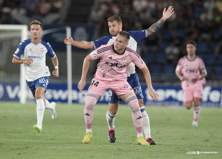  Alemao, durante el Tenerife - Real Oviedo.