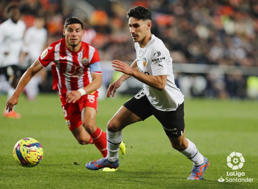 Almeida, durante el Valencia-Almería.
