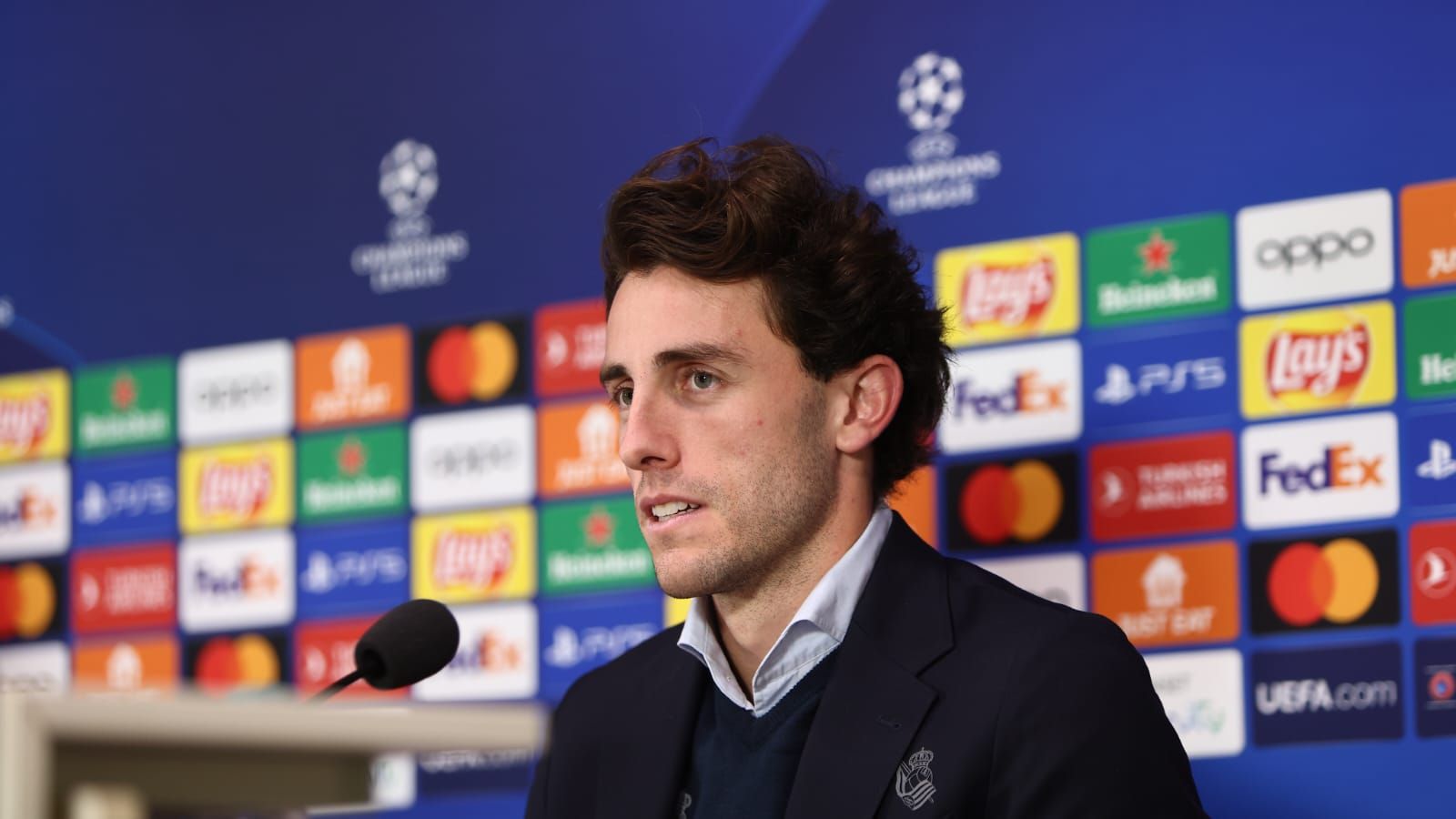  Álvaro Odriozola en rueda de prensa en San Siro.