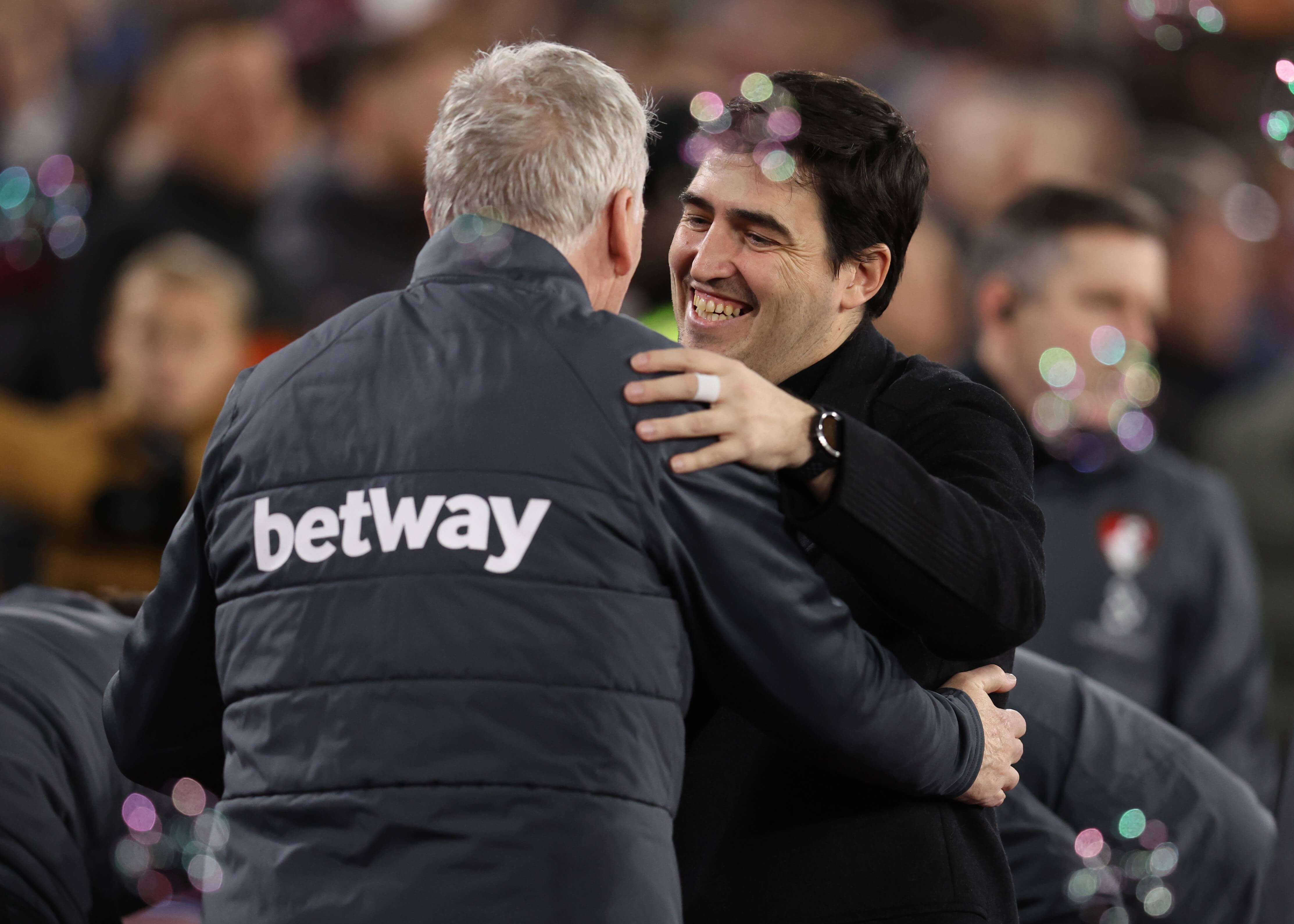  Andoni Iraola en un partido de Premier League con el Bournemouth.