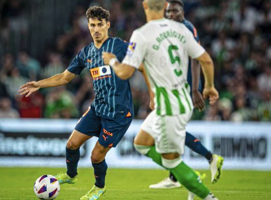  André Almeida, ante el Real Betis.