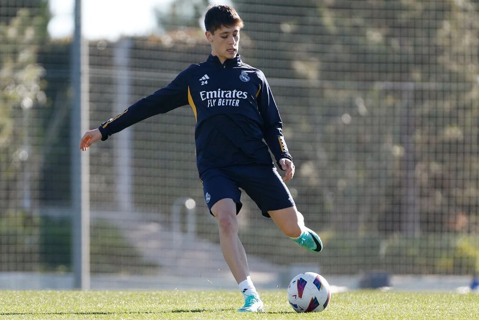  Arda Güler, en un entrenamiento con el Real Madrid.