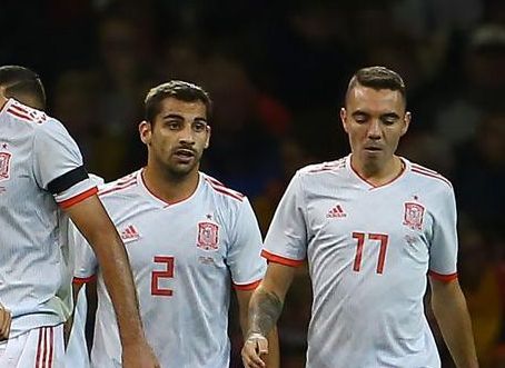  Aspas y Jonny ante Gales.