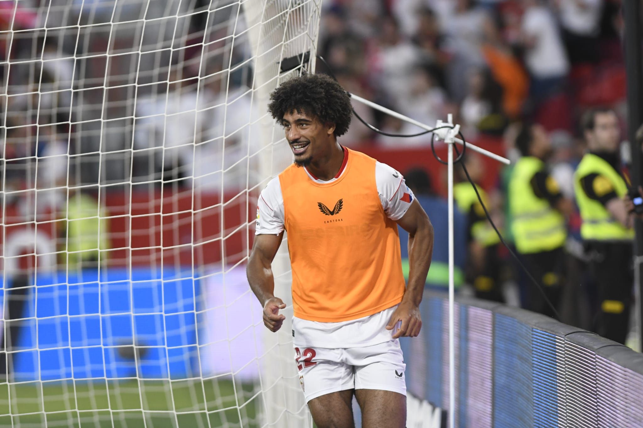  Badé, en el 3-2 del Sevilla