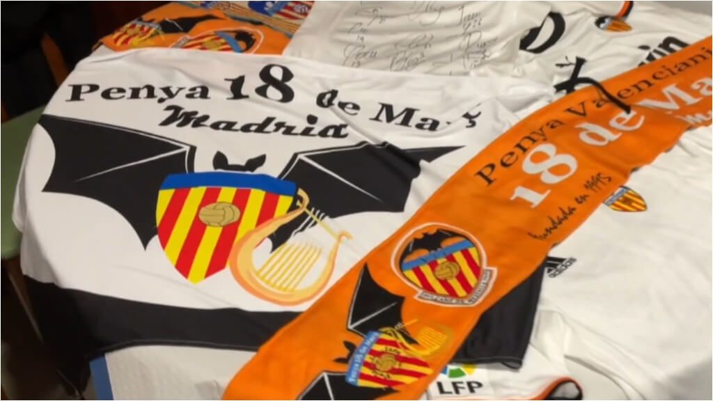 Bandera de la peña valencianista '18 de marzo' en Madrid