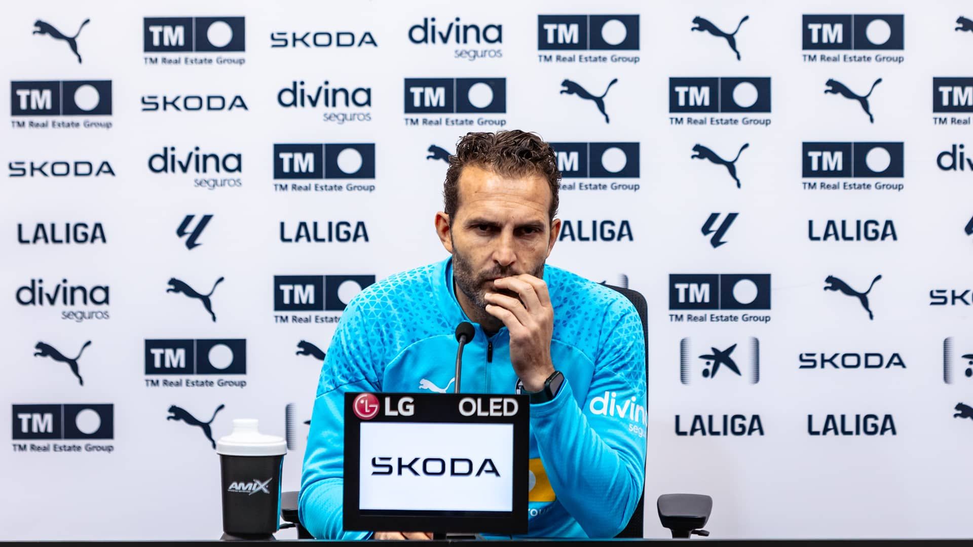  Rubén Baraja, en rueda de prensa.