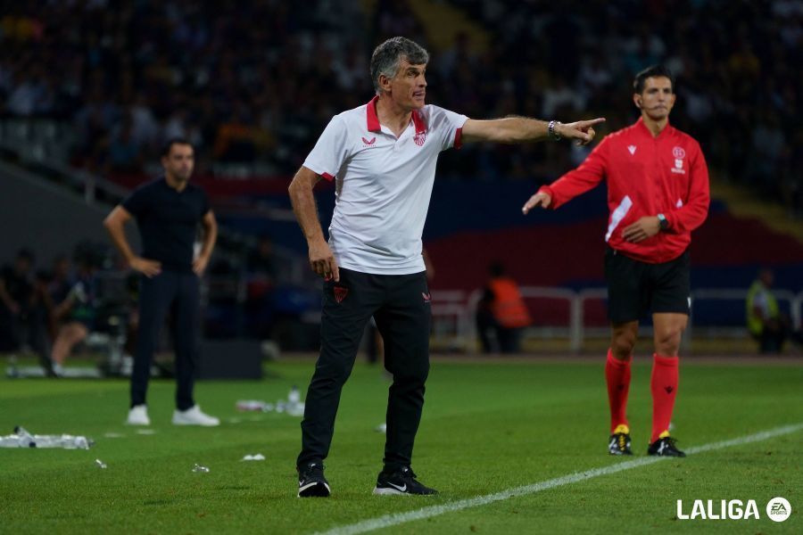  Mendilibar, durante el FC Barcelona-Sevilla FC.