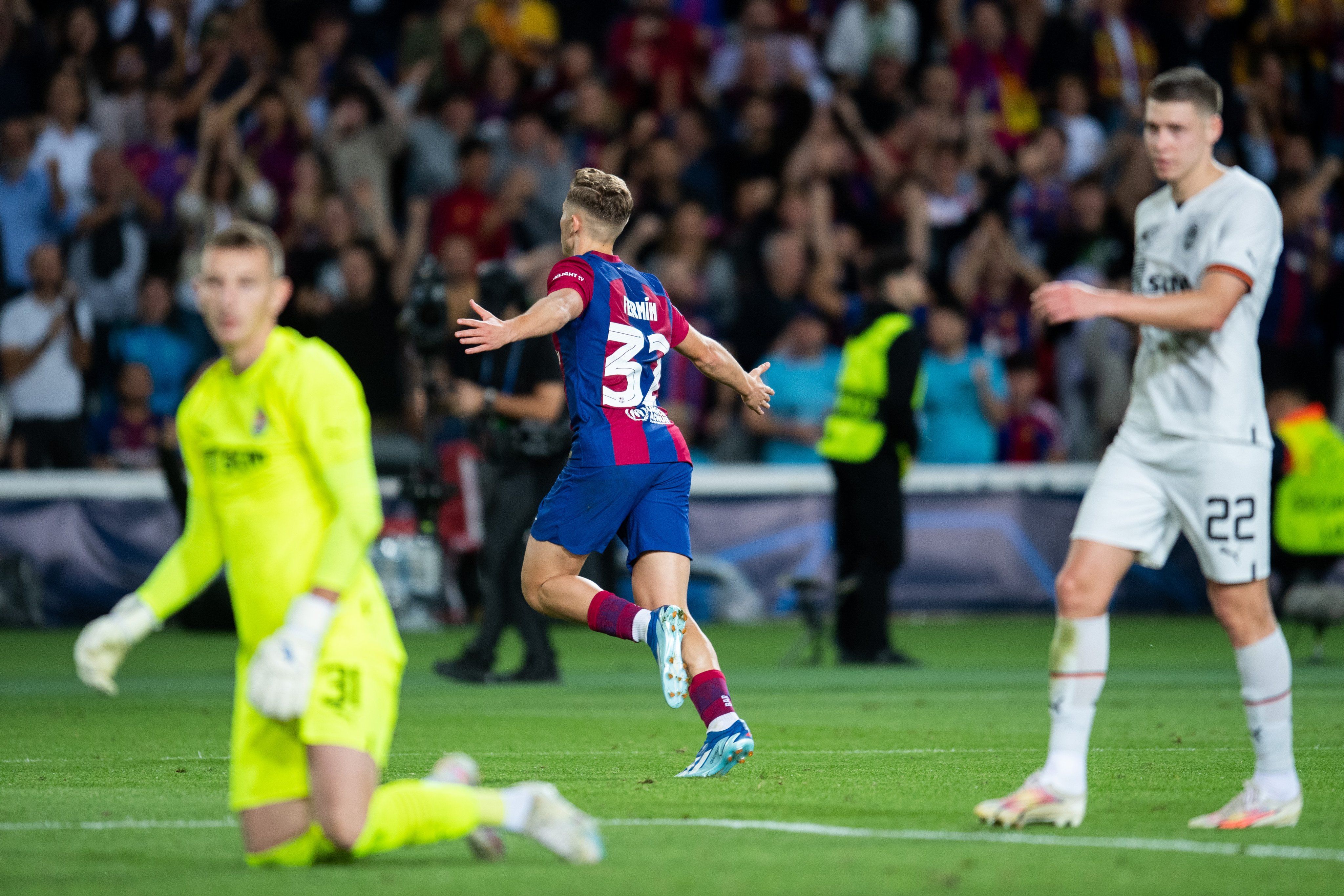 Fermín López celebra su gol en el Barcelona-Shakhtar.