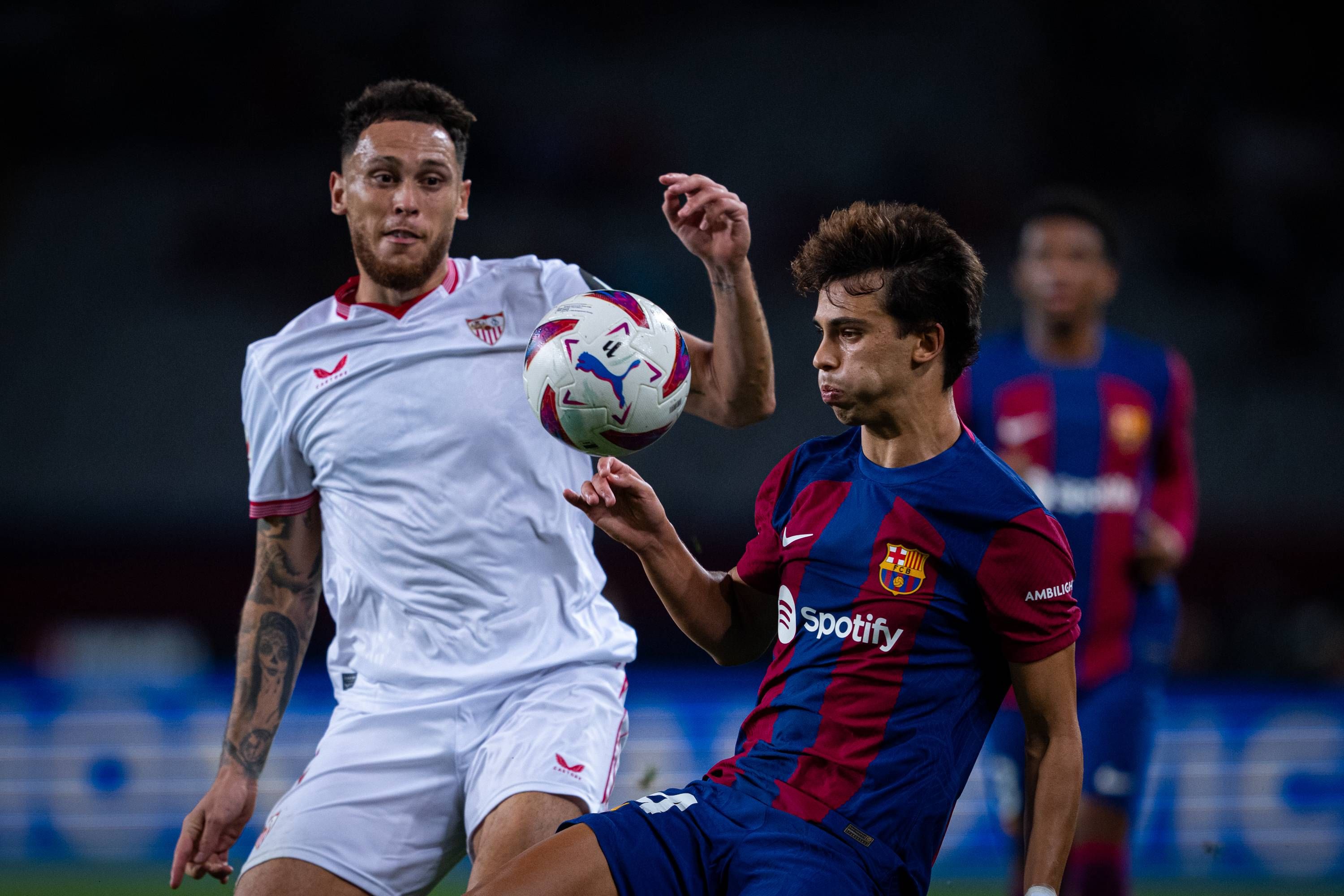 Ocampos, ante Joao Félix.