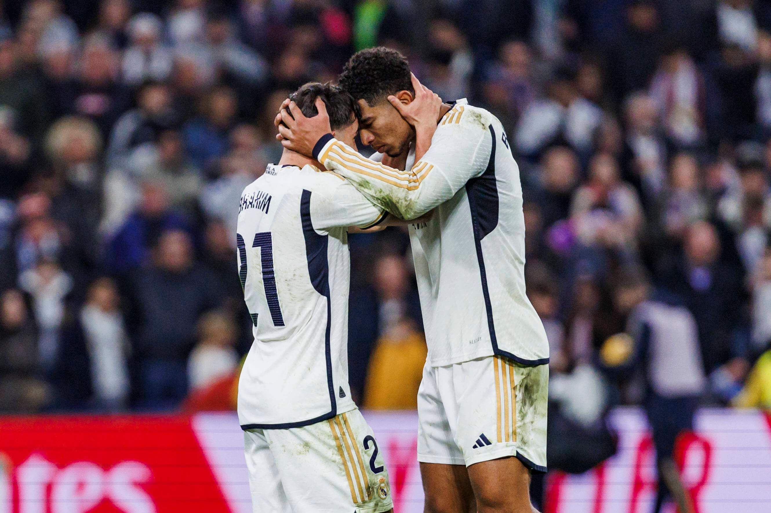 Brahim Díaz y Jude Bellingham en un encuentro del Real Madrid