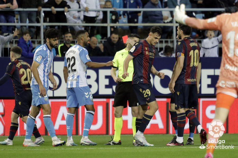  Juande, expulsado en el Málaga - Levante.